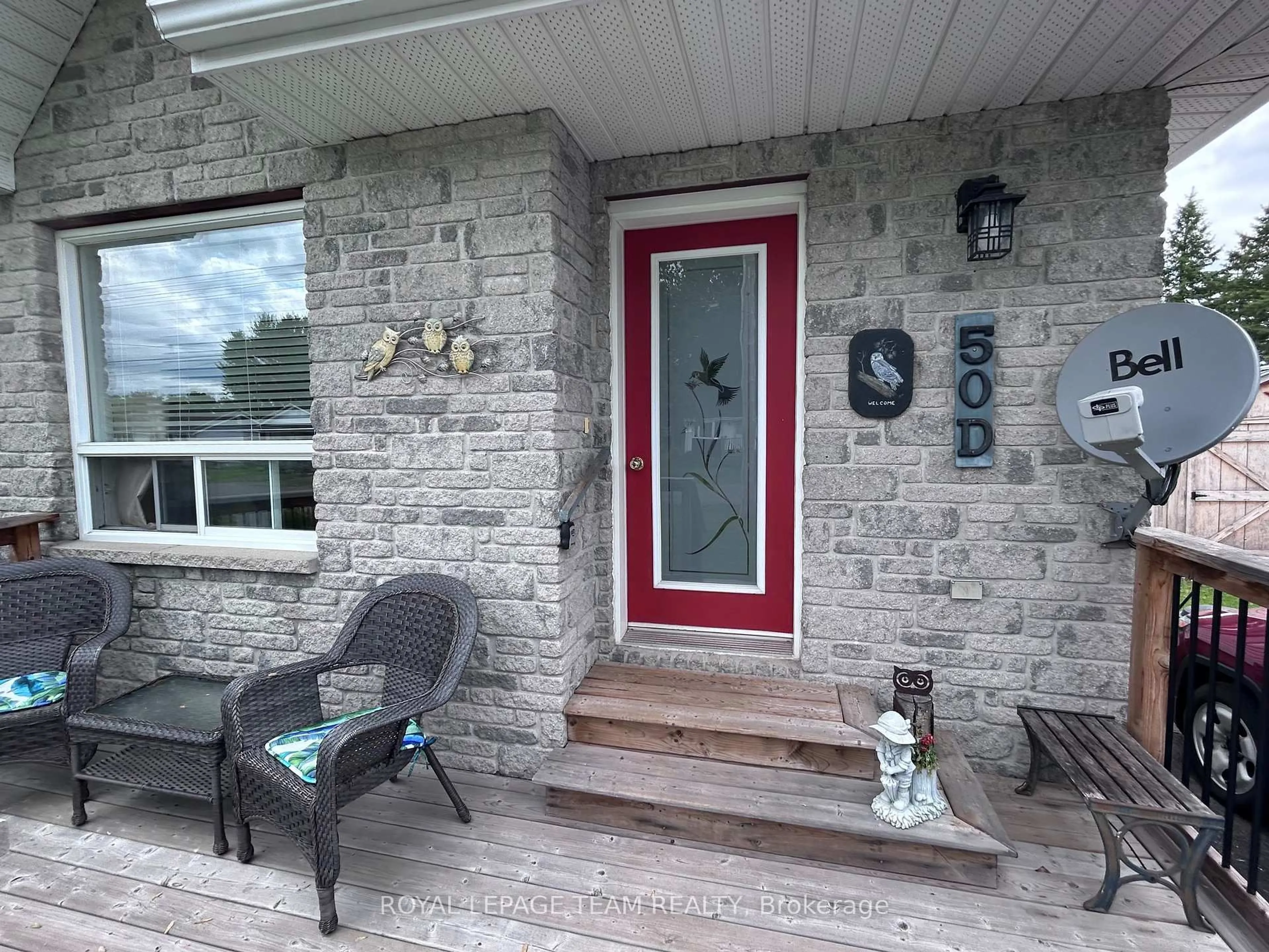 Indoor entryway for 50D Fifth St, South Dundas Ontario K0C 1X0