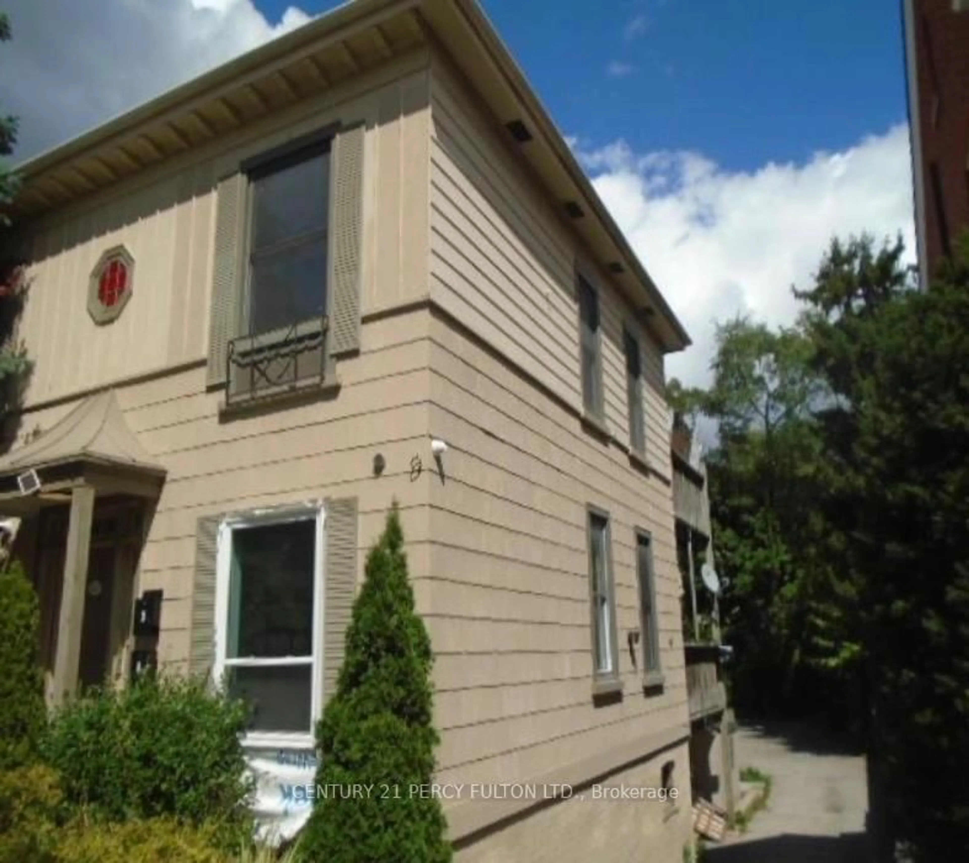 Home with brick exterior material, building for 140 RIDOUT St, London South Ontario N6C 3X6