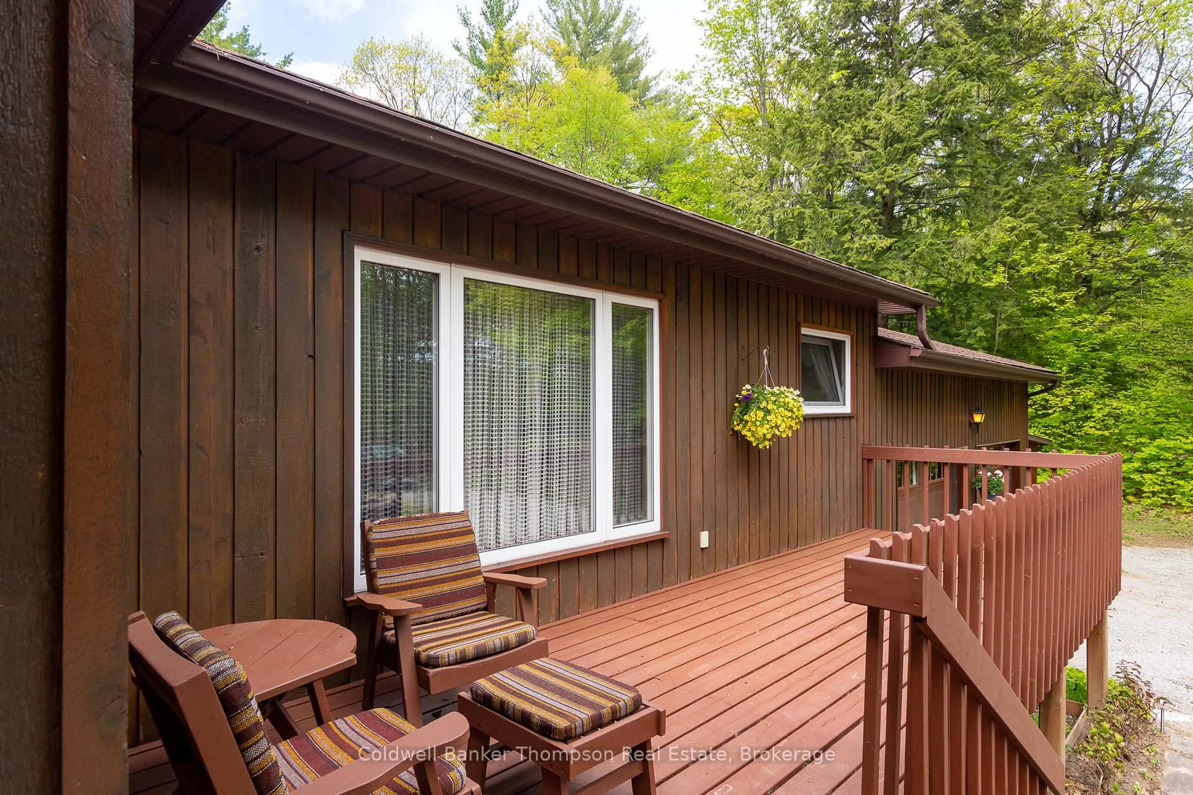 Patio, forest/trees view for 1031 Kelly Rd, Lake of Bays Ontario P0B 1A0