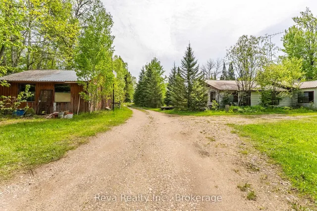 1535 North Baptiste Lake Rd, Bancroft 3