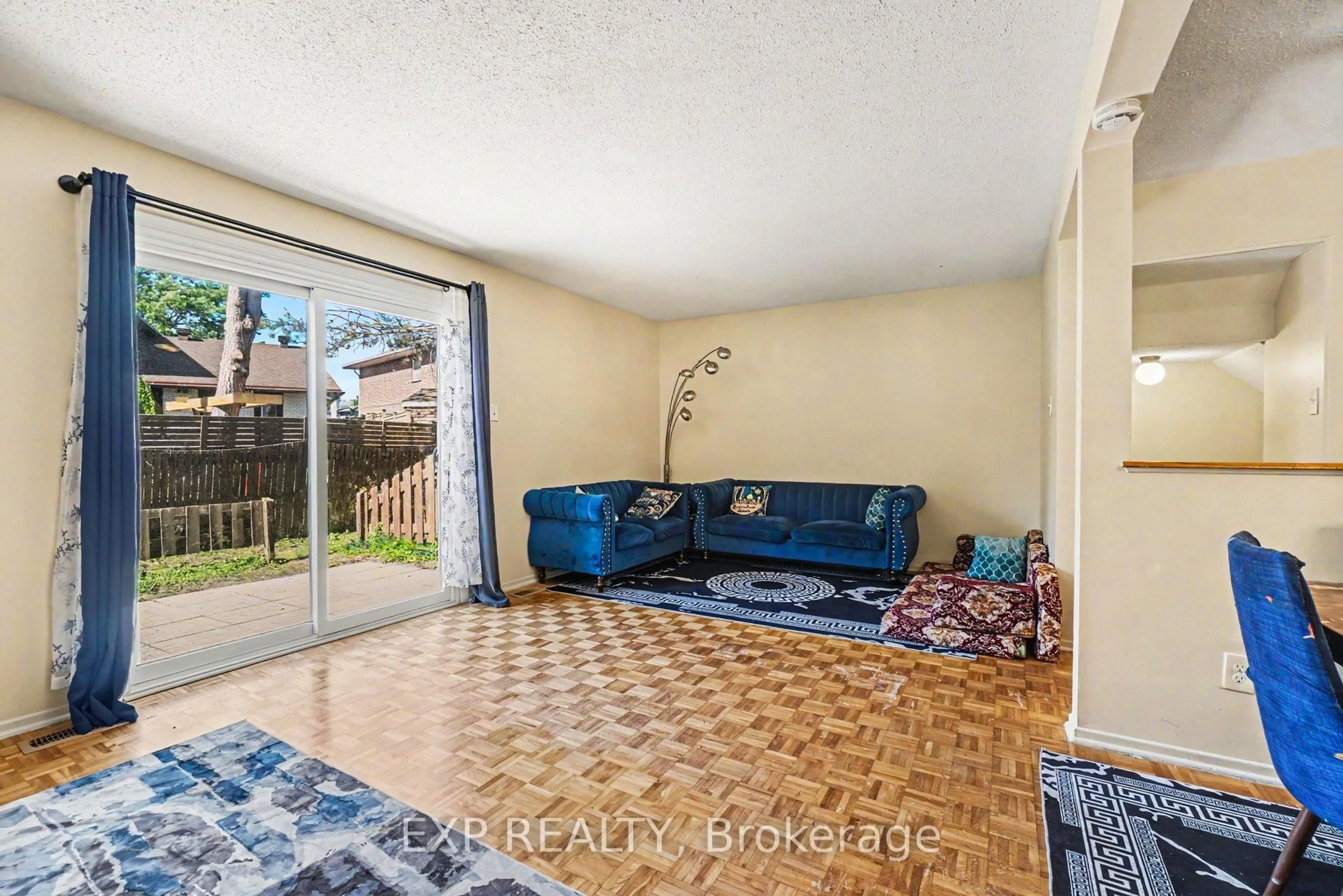 Living room with furniture, unknown for 1565 Heron Rd #6, Ottawa Ontario K1V 9V1