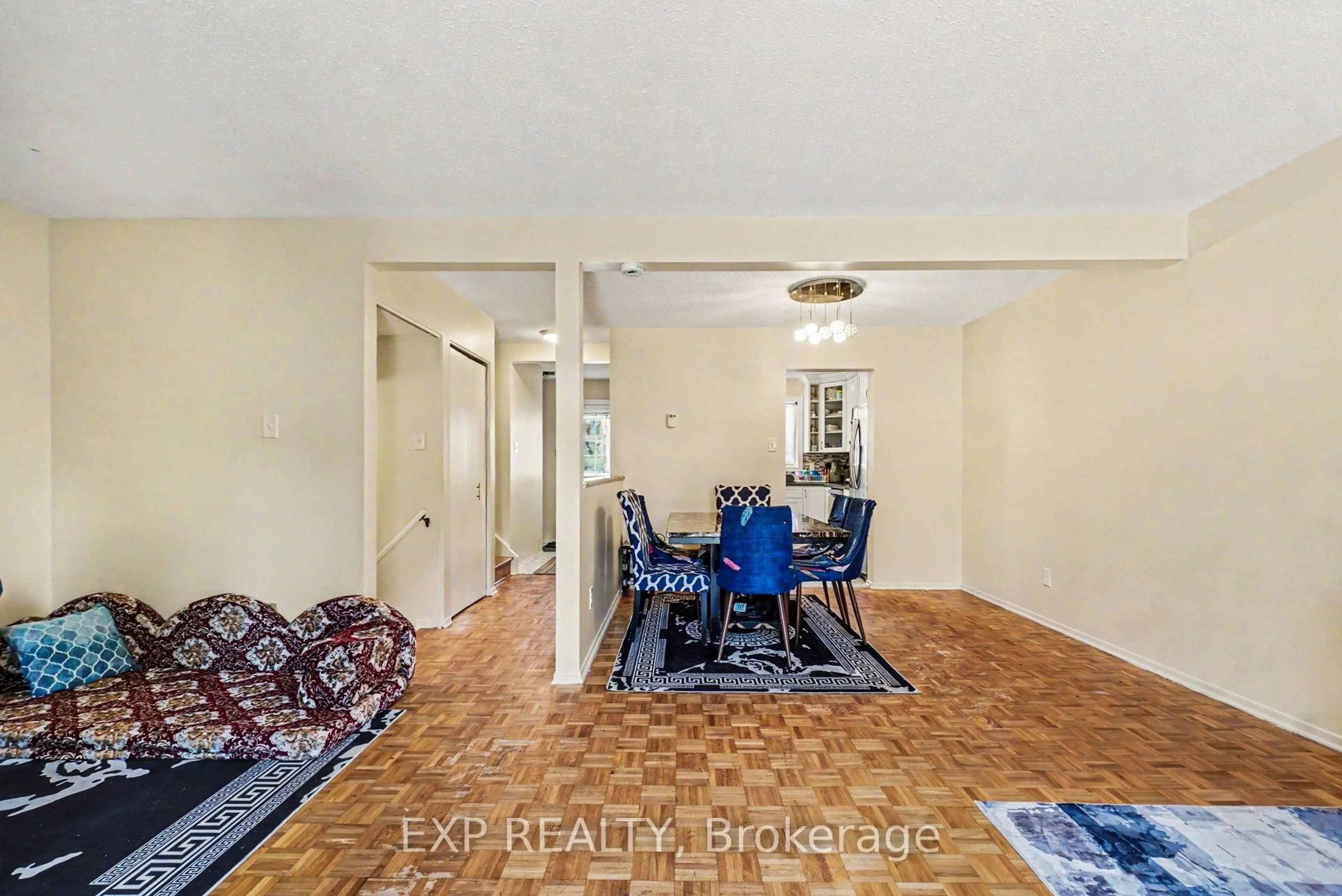 Unknown for 1565 Heron Rd #6, Ottawa Ontario K1V 9V1