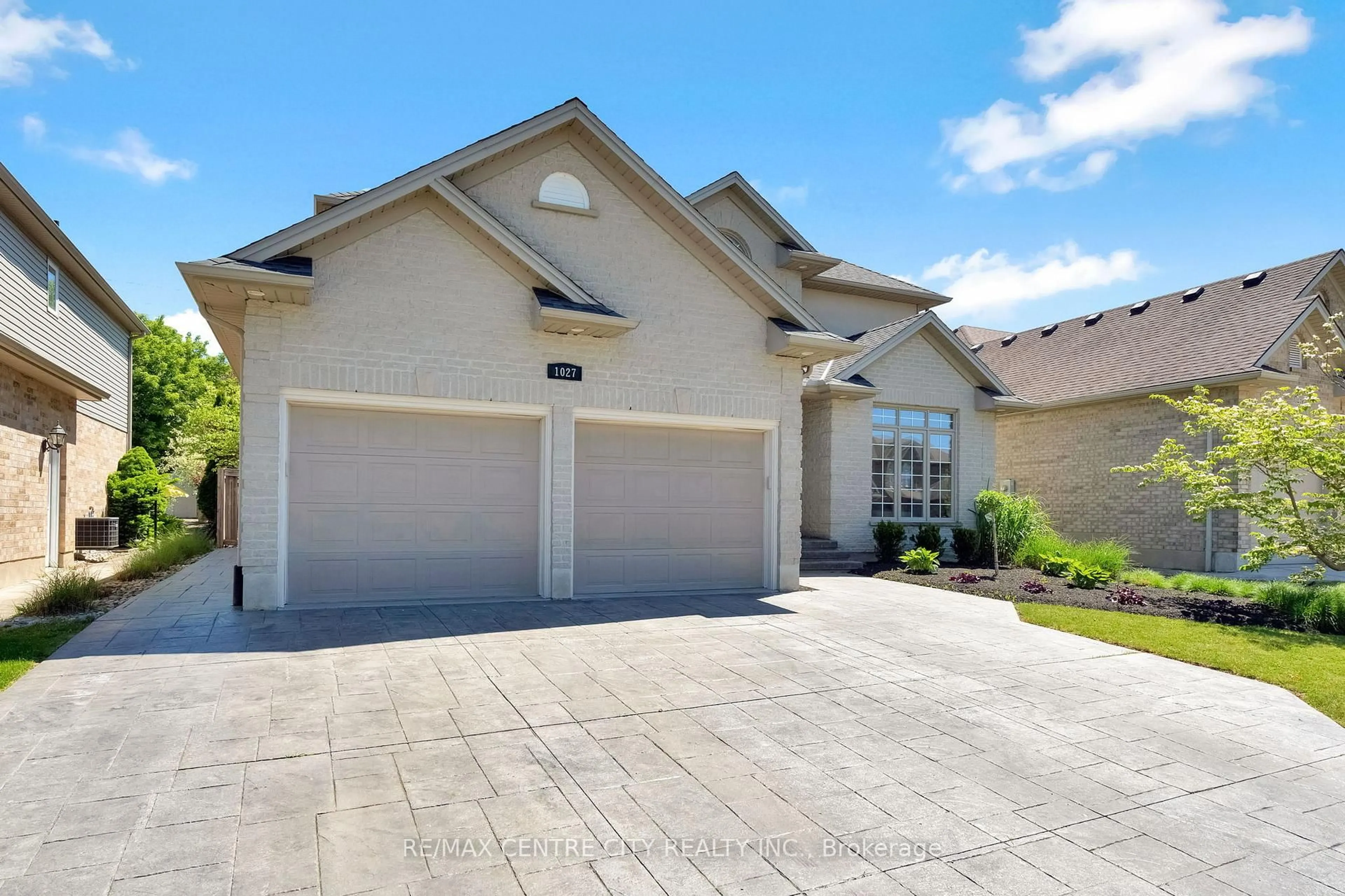 Unknown for 1027 Manchester Rd, London North Ontario N6H 5J1
