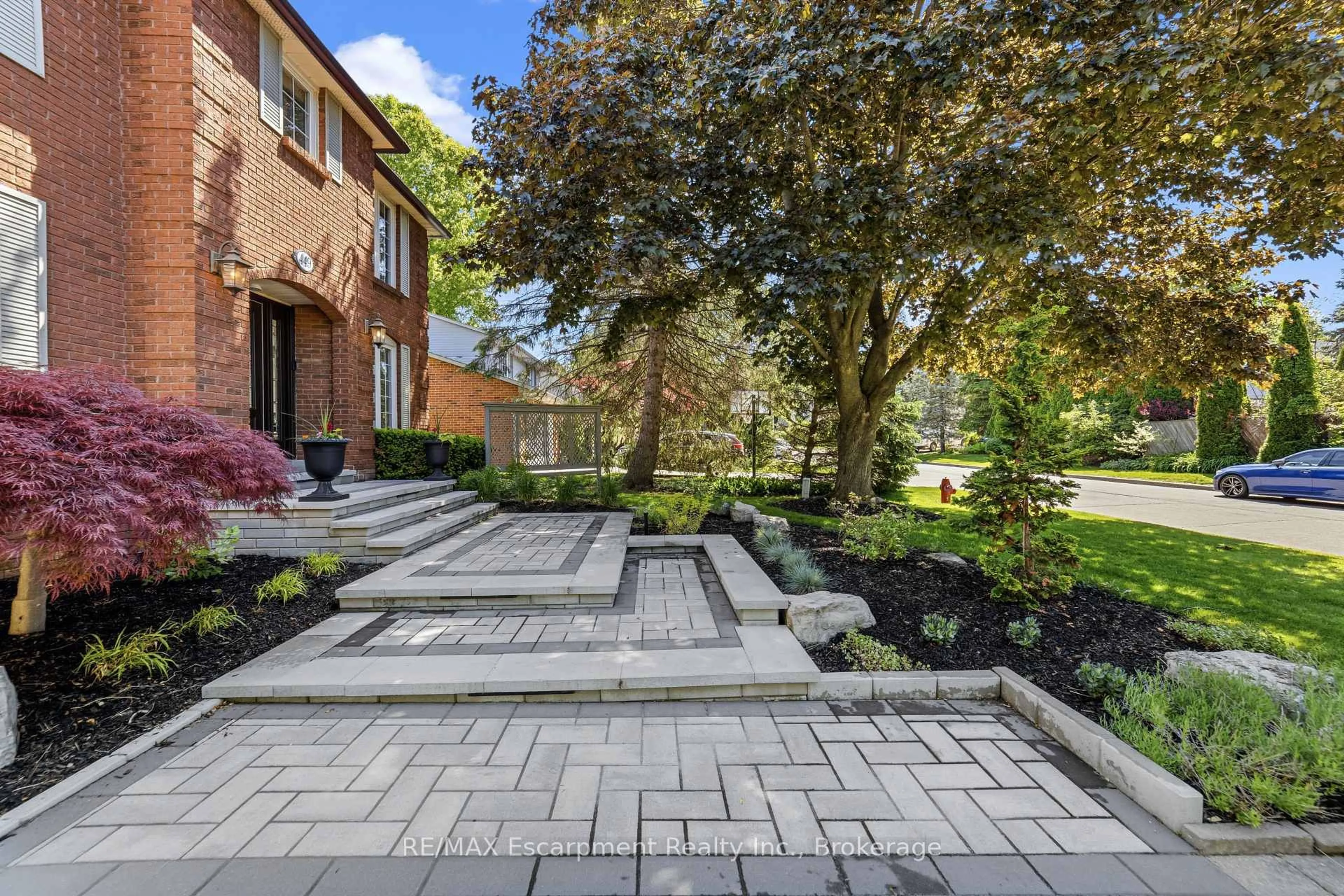 Patio, street for 449 Roymor Cres, Hamilton Ontario L9G 3W9