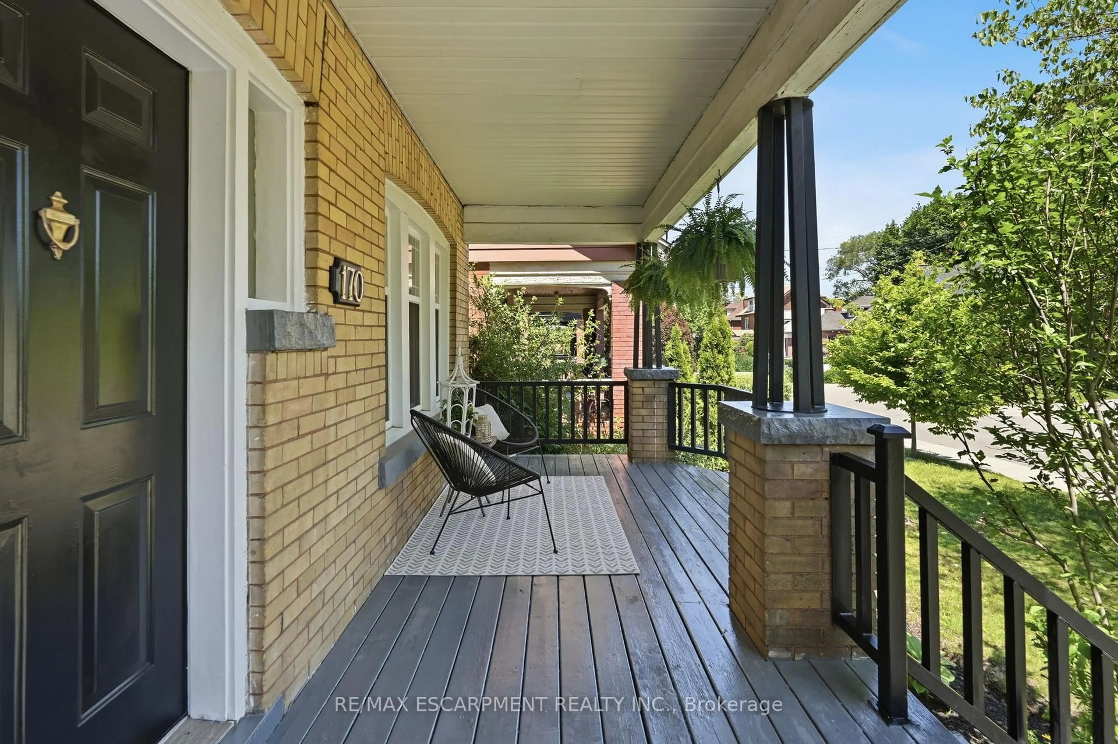 Patio, street for 170 Kensington Ave, Hamilton Ontario L8M 3H5
