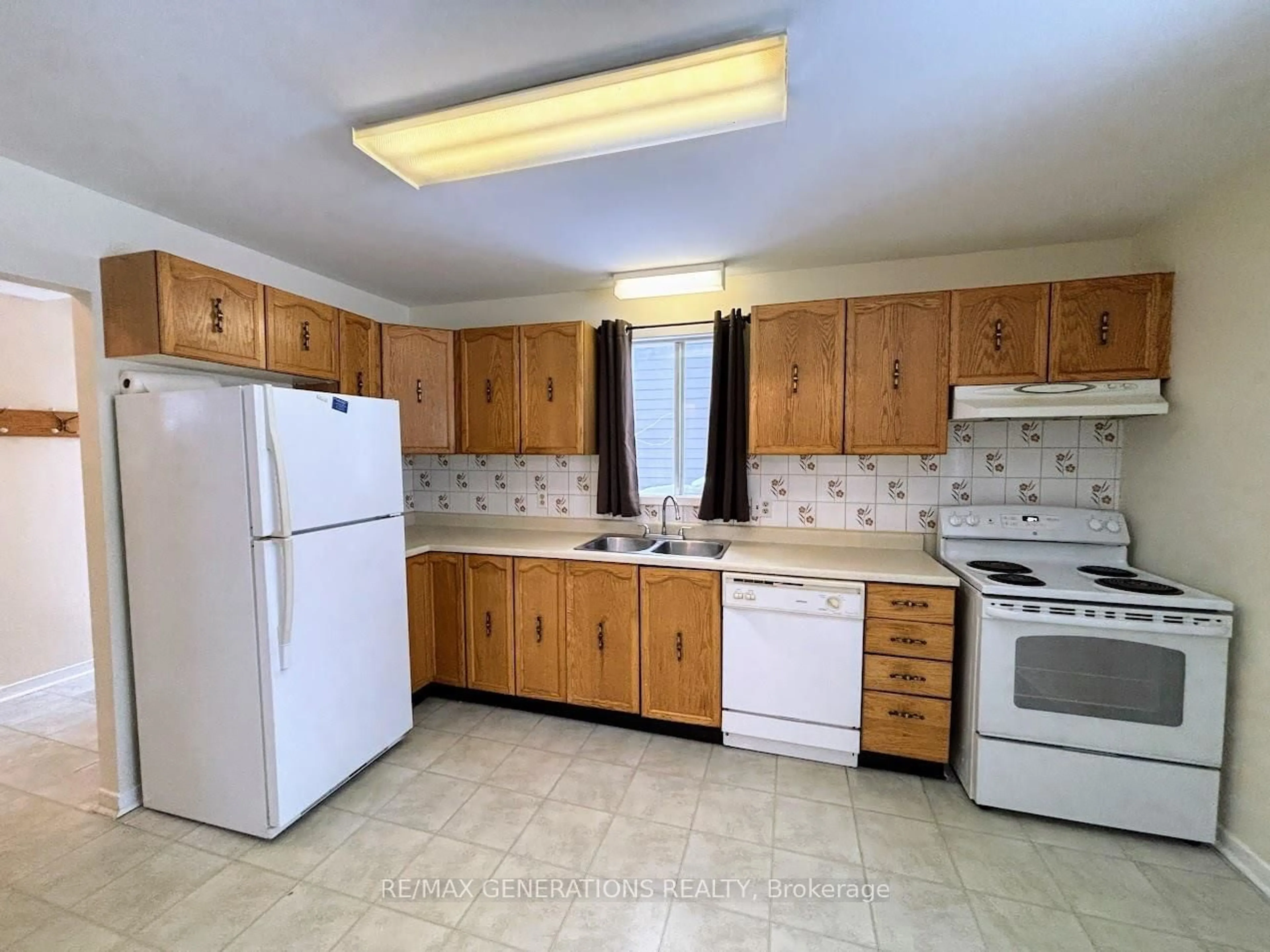 Standard kitchen, unknown for 77 Matachewan Rd, Manitouwadge Ontario P0T 2C0