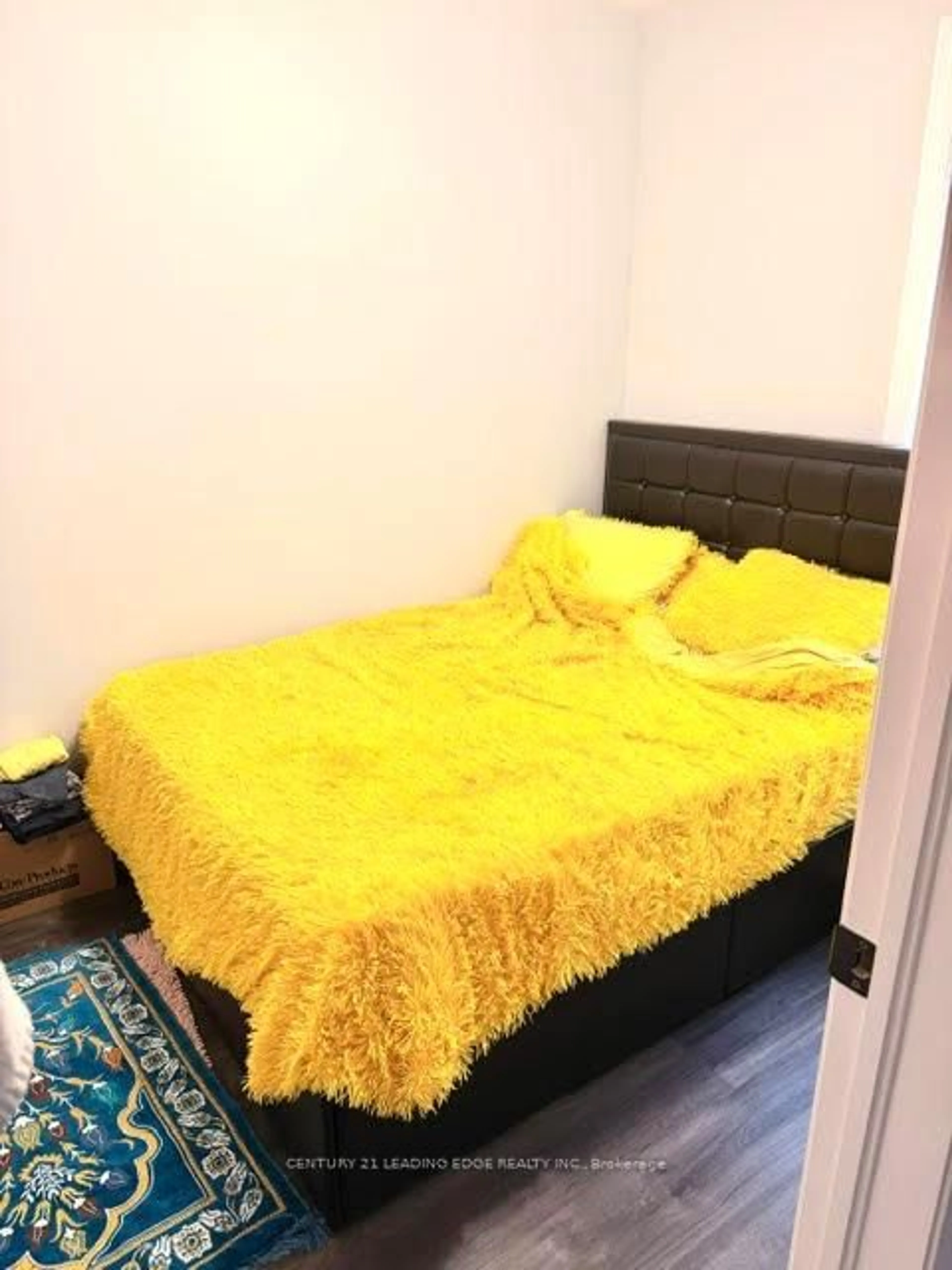 Bedroom with bed, unknown for 152 Mary St, Thorold Ontario L2V 1J5