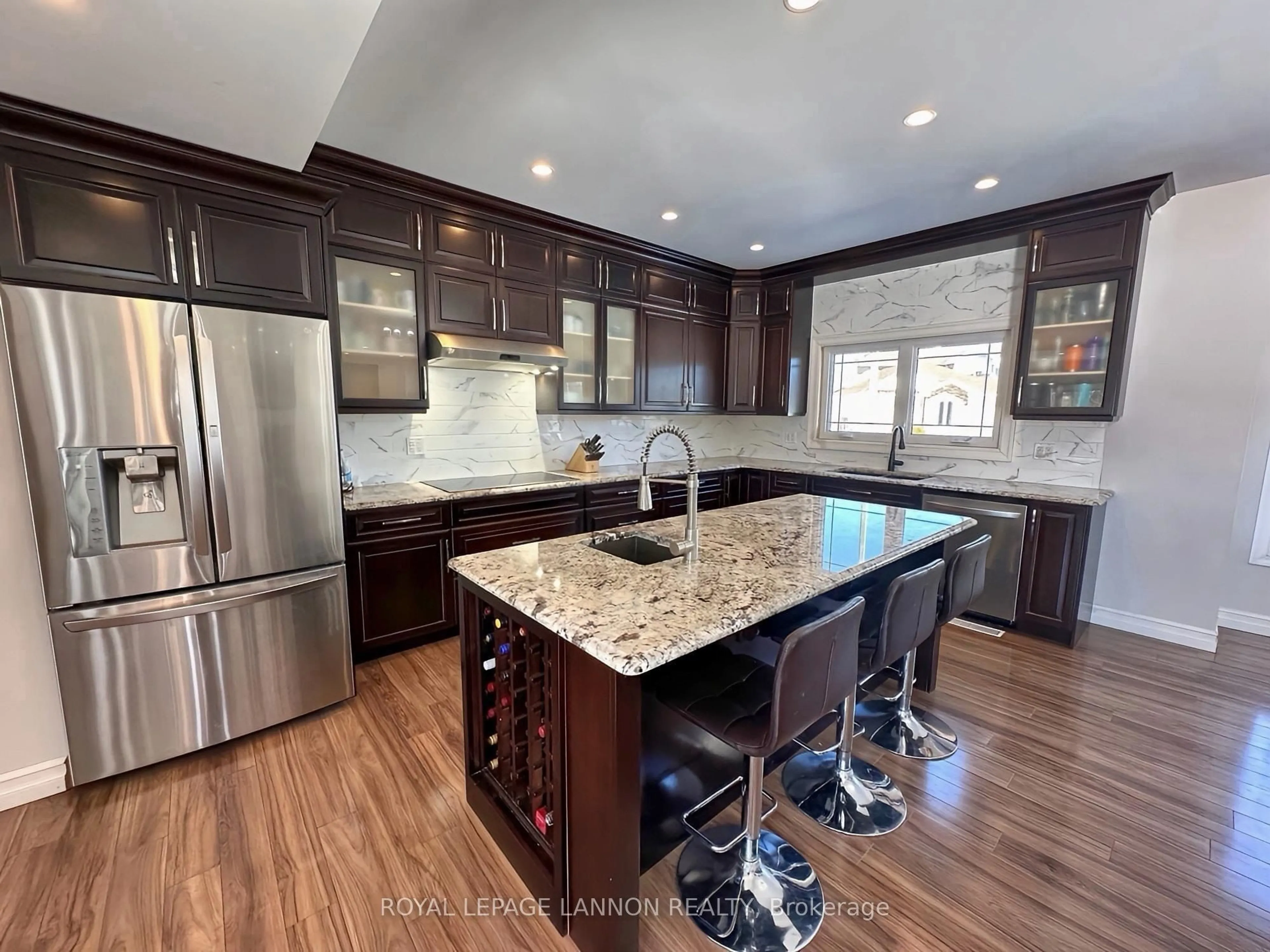 Contemporary kitchen, ceramic/tile floor for 123 Christie Pl, Greenstone Ontario P0T 1M0