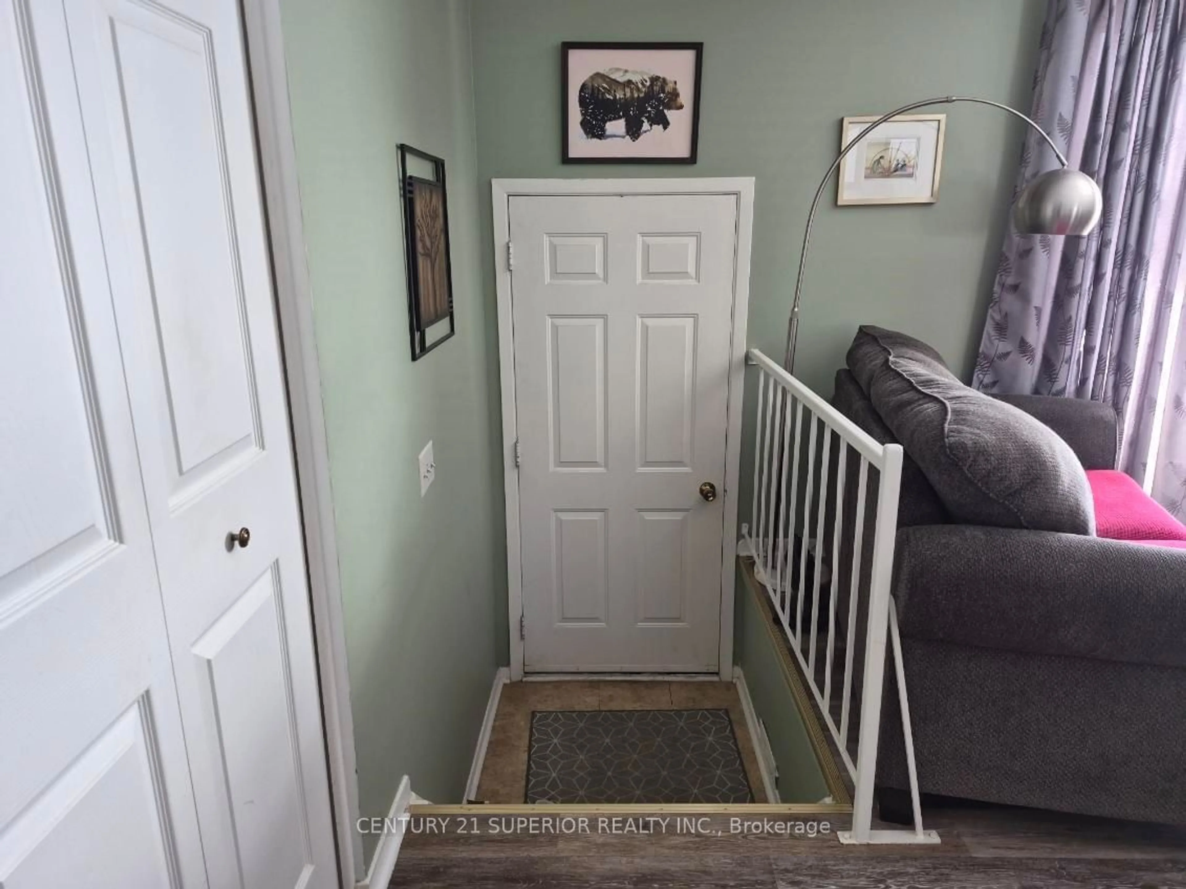 Indoor entryway for 13 Moose Drive, Manitouwadge Ontario P0T 2C0