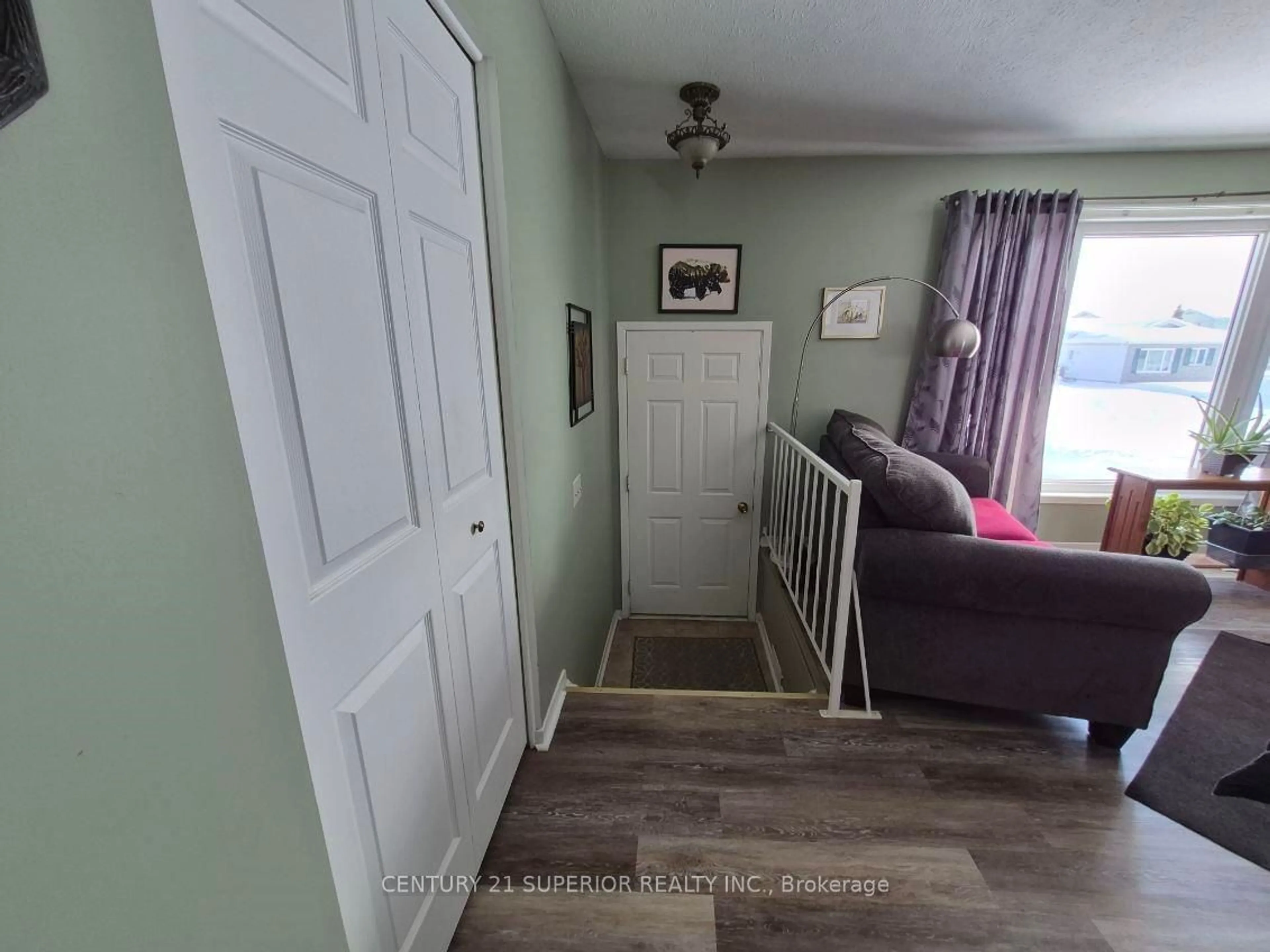 Indoor entryway for 13 Moose Drive, Manitouwadge Ontario P0T 2C0