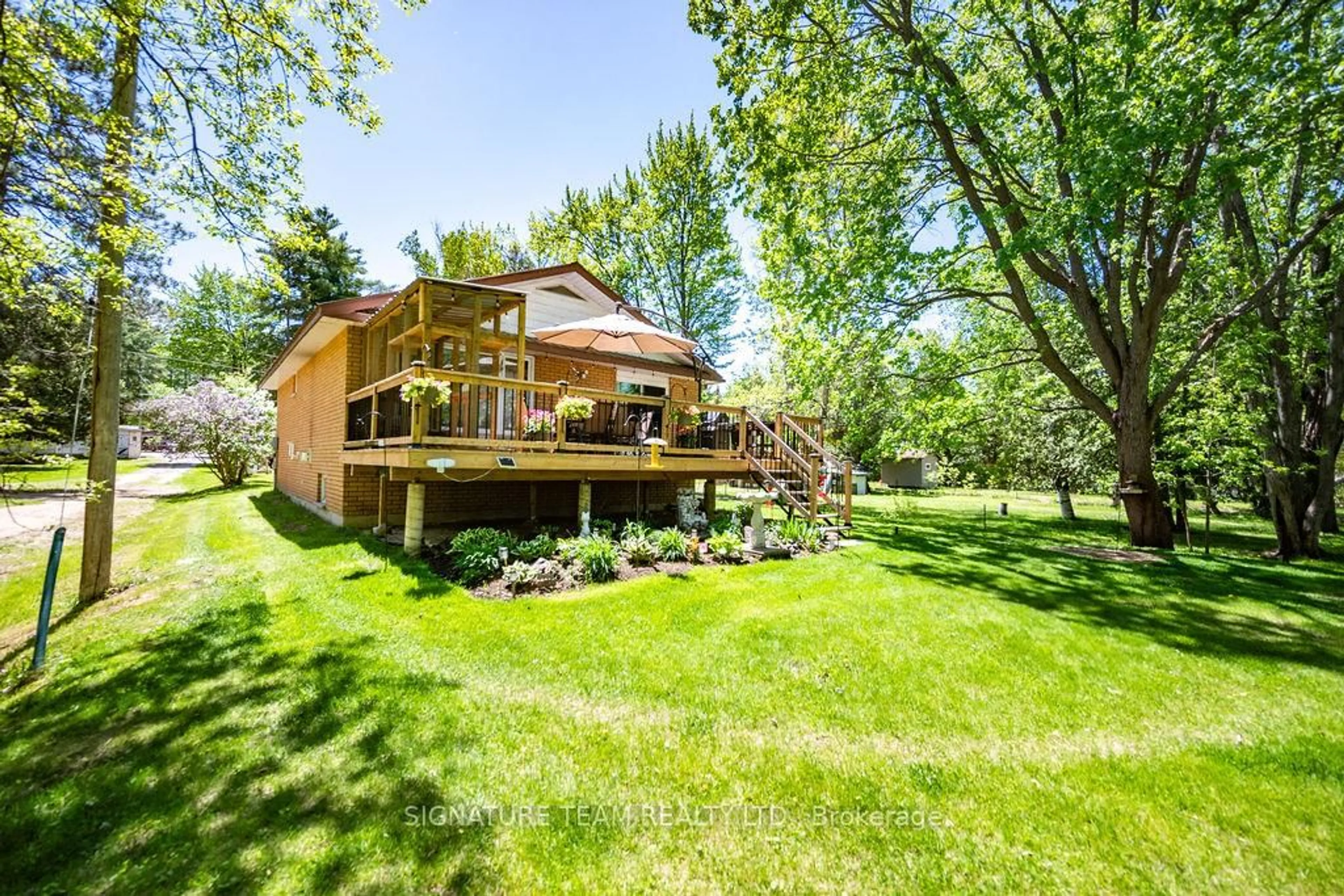 Patio, water/lake/river/ocean view for 1706 Black Bay Rd, Petawawa Ontario K8H 2W8