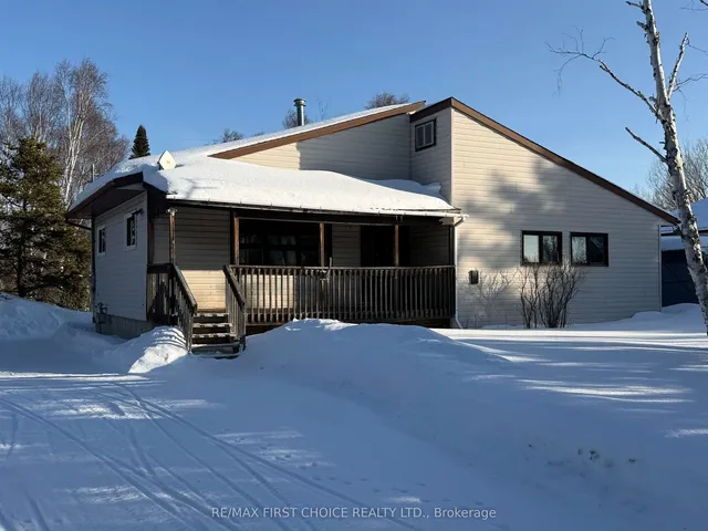 14 Superior Ave, Ignace