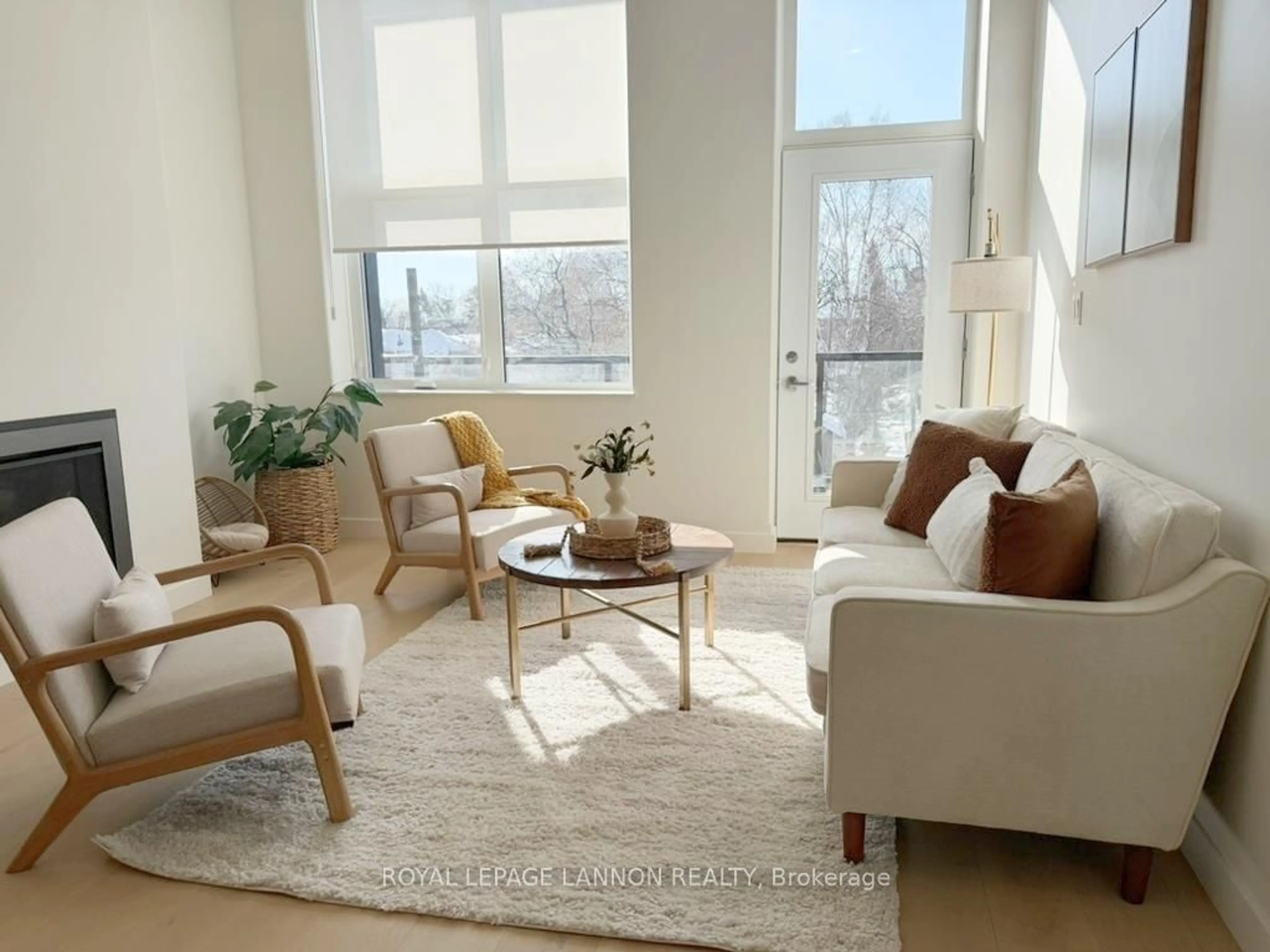 Living room with furniture, unknown for 96 HIGH St #3204, Thunder Bay Ontario P7A 5R3