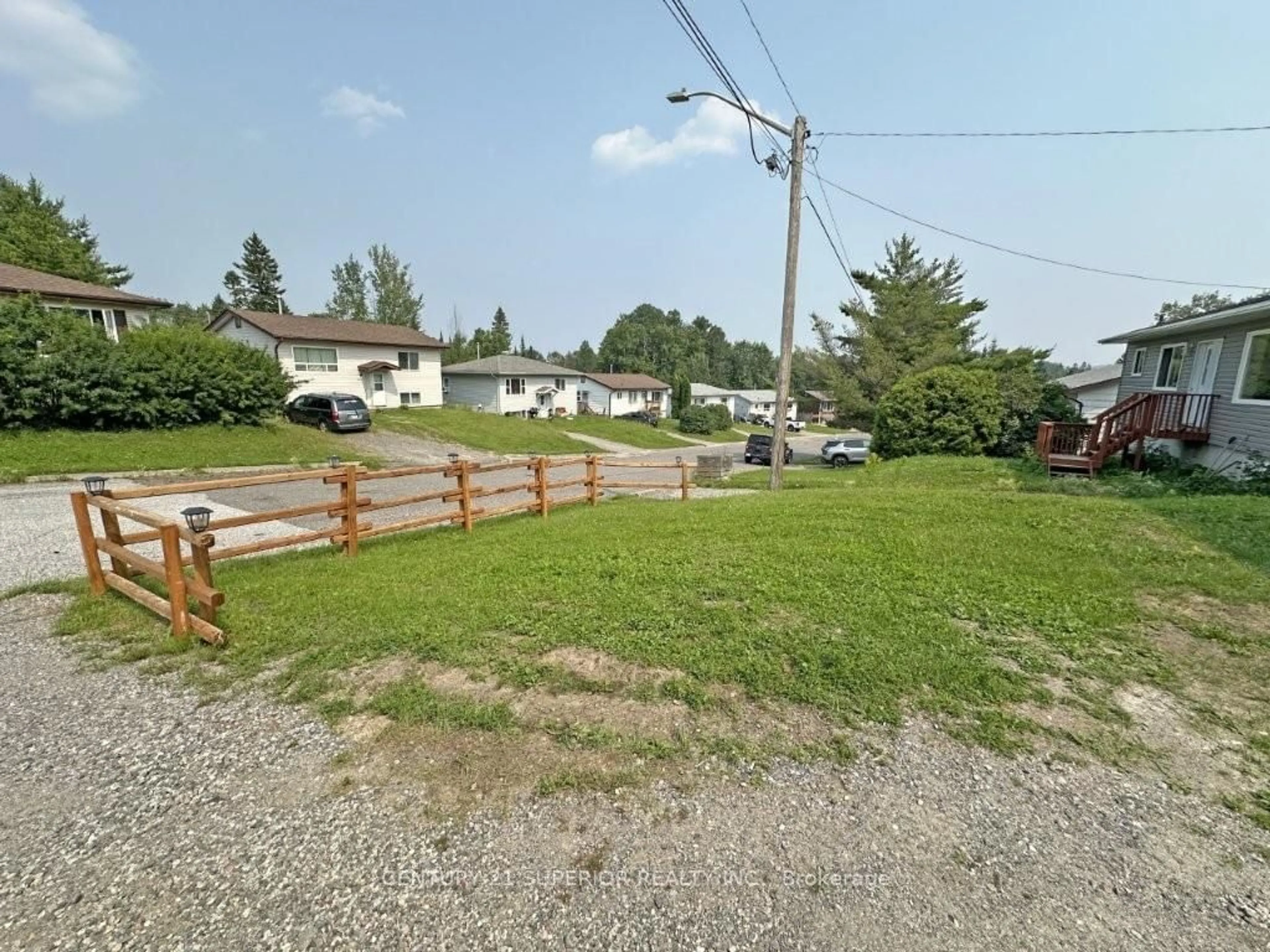 A pic from outside/outdoor area/front of a property/back of a property/a pic from drone, unknown for 130 Harkness Street, Nipigon Ontario P0T 2J0