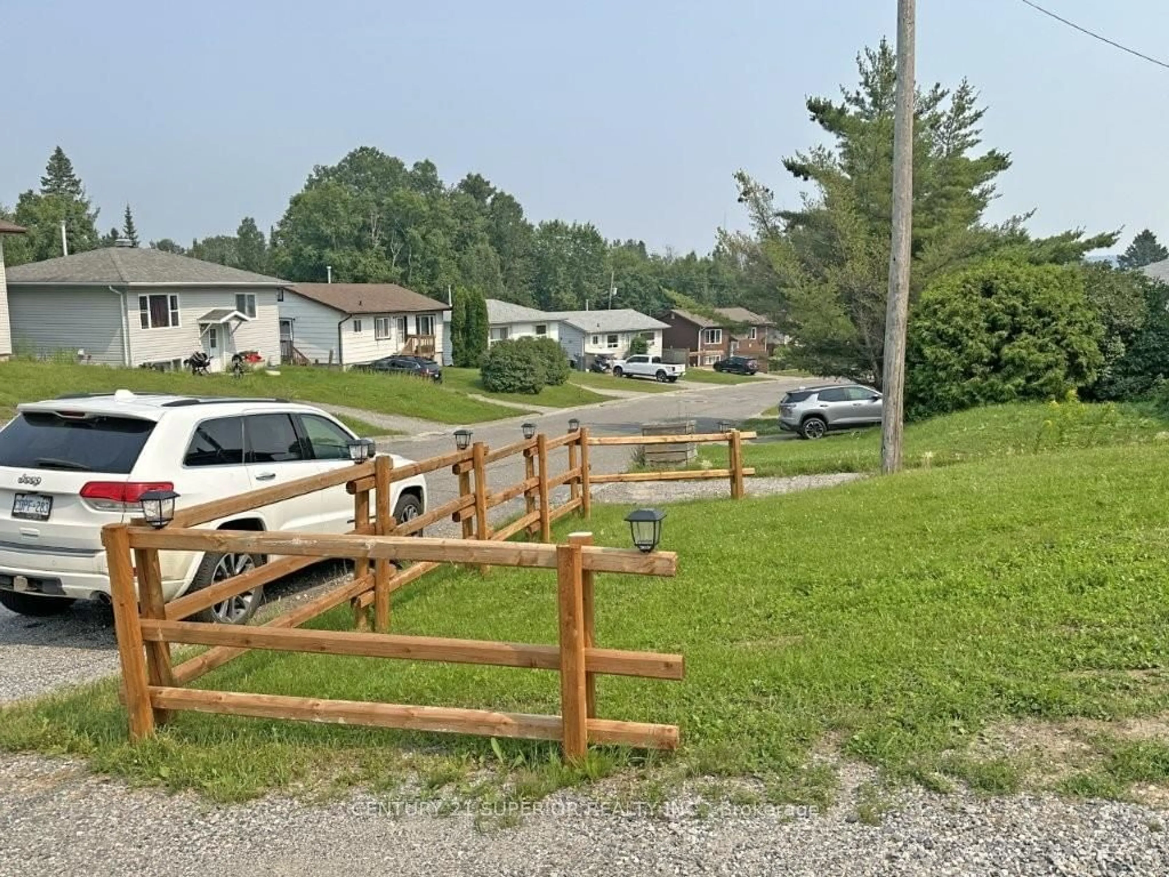 A pic from outside/outdoor area/front of a property/back of a property/a pic from drone, unknown for 130 Harkness Street, Nipigon Ontario P0T 2J0