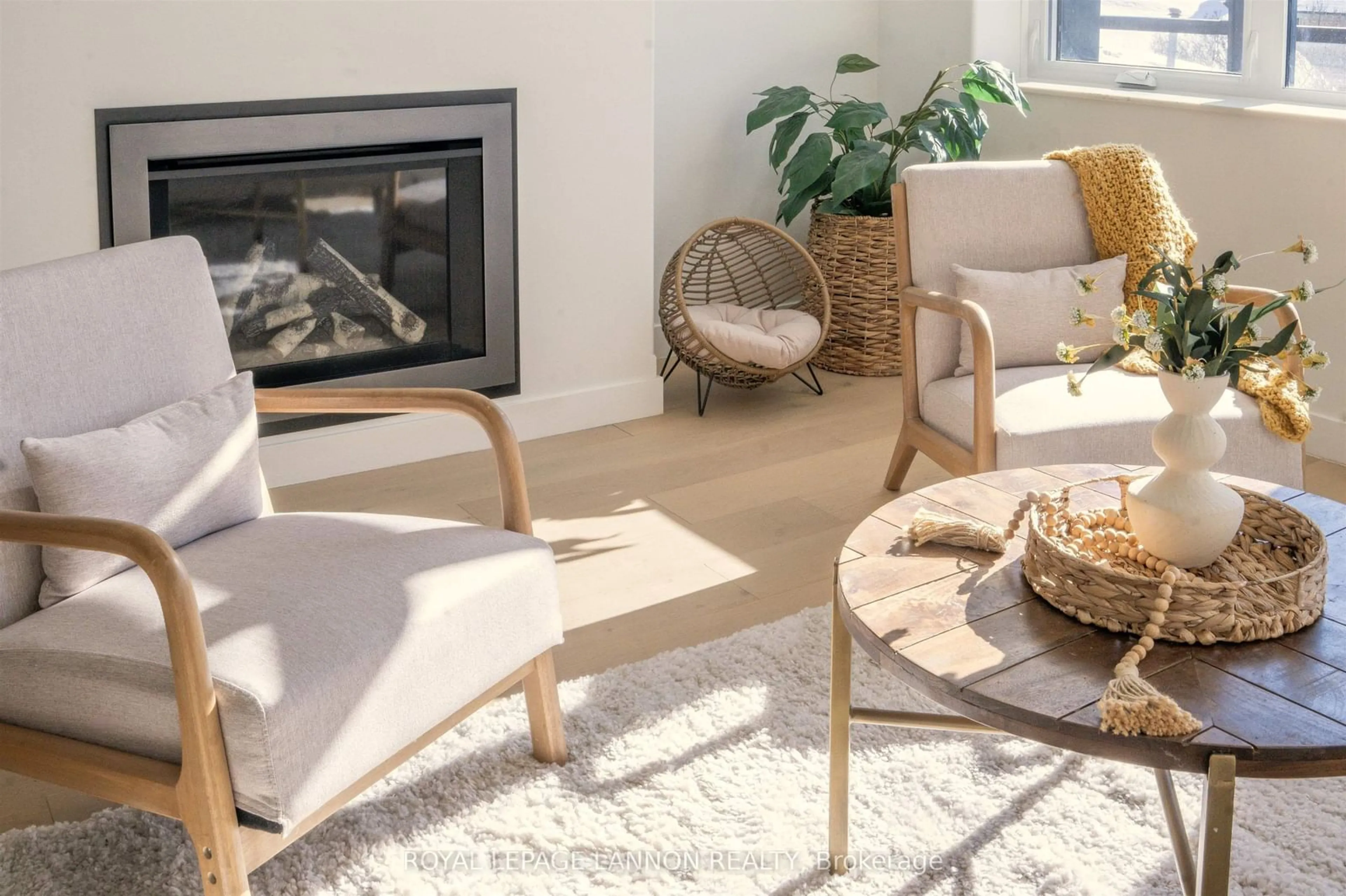 Living room with furniture, unknown for 96 HIGH St #3218, Thunder Bay Ontario P7A 5R3