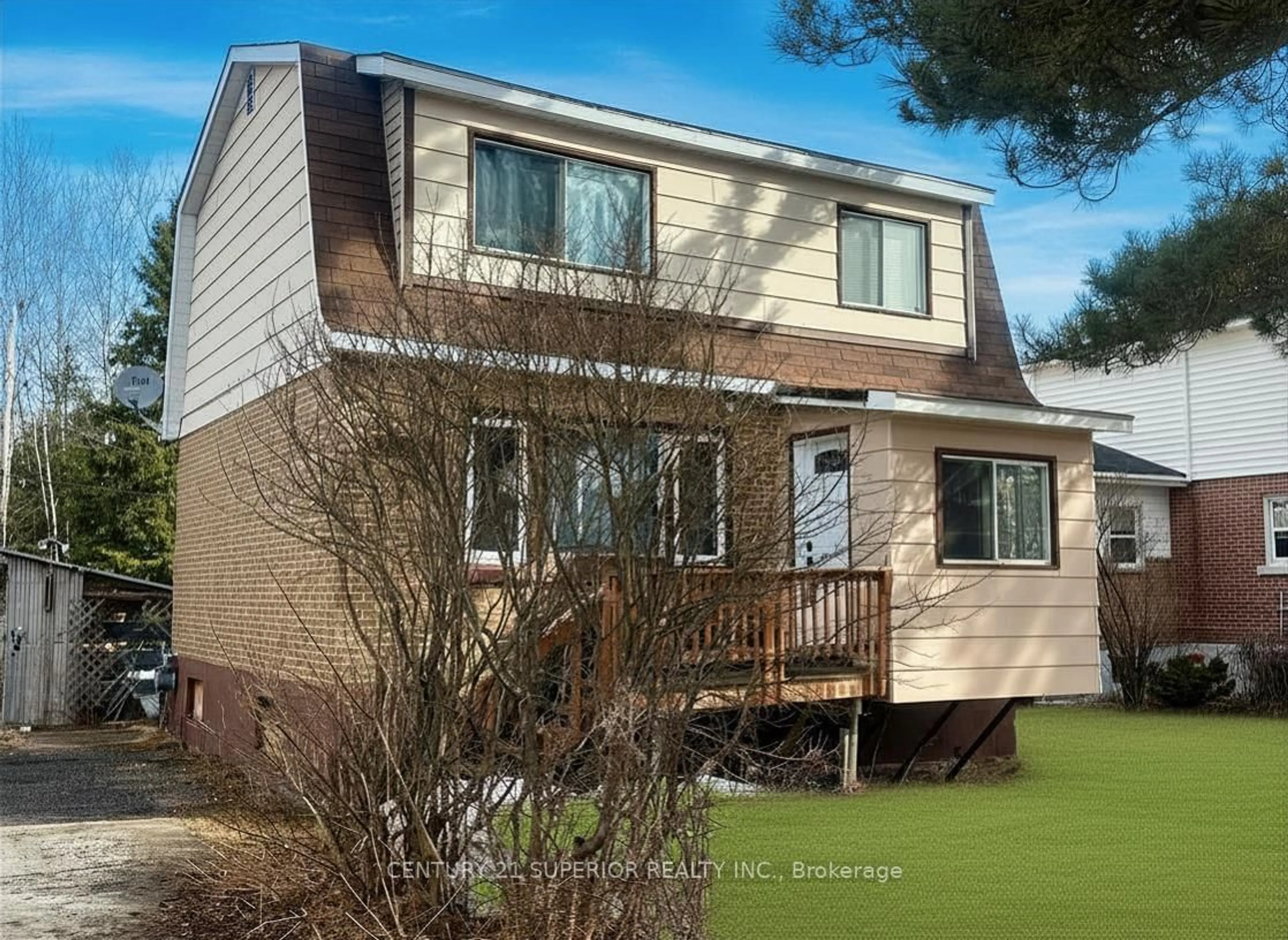 Home with vinyl exterior material, street for 101 Brompton Rd, Red Rock Ontario P0T 2P0