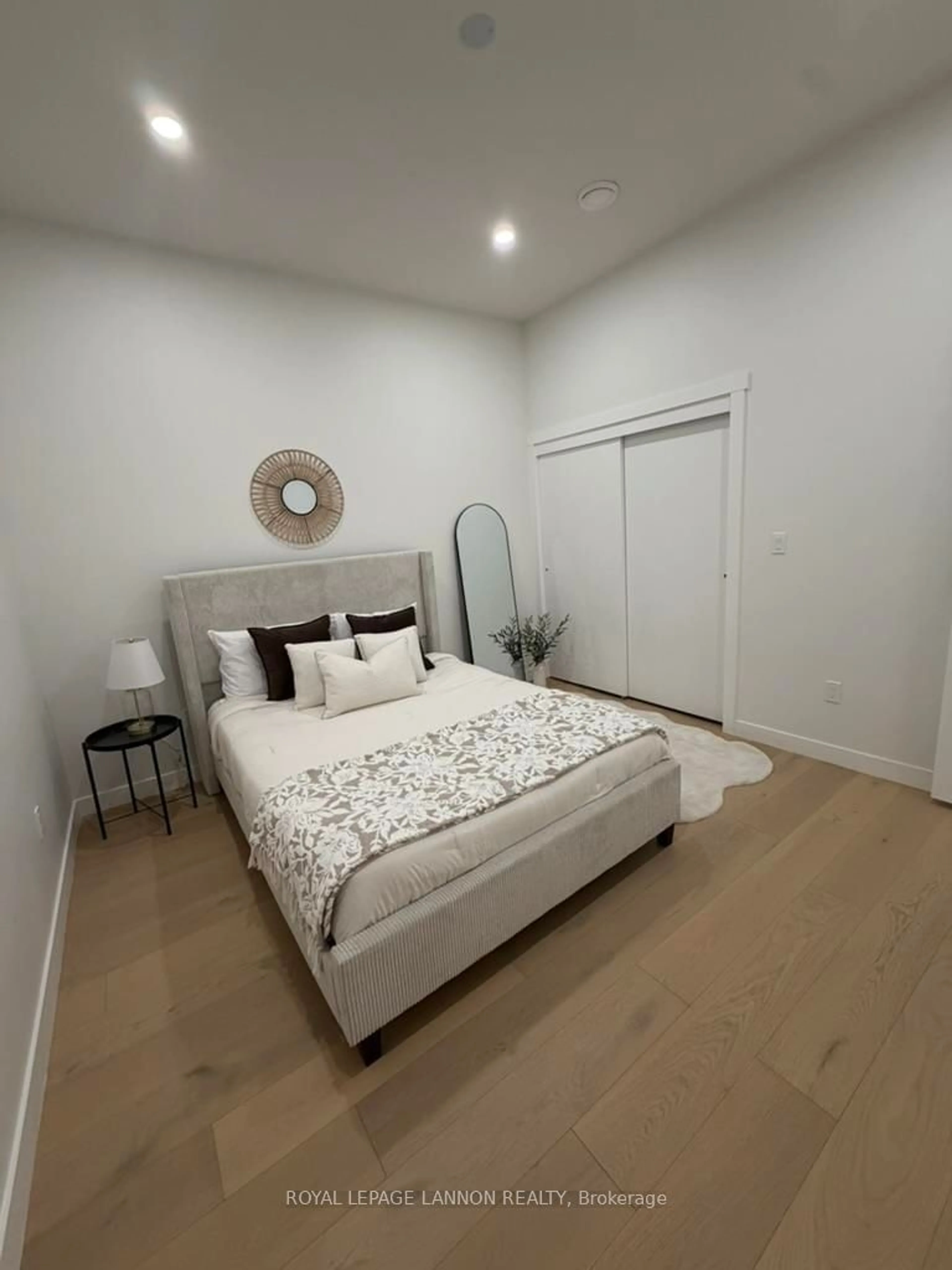 A pic of a room for 96 HIGH St #3211, Thunder Bay Ontario P7A 5R3