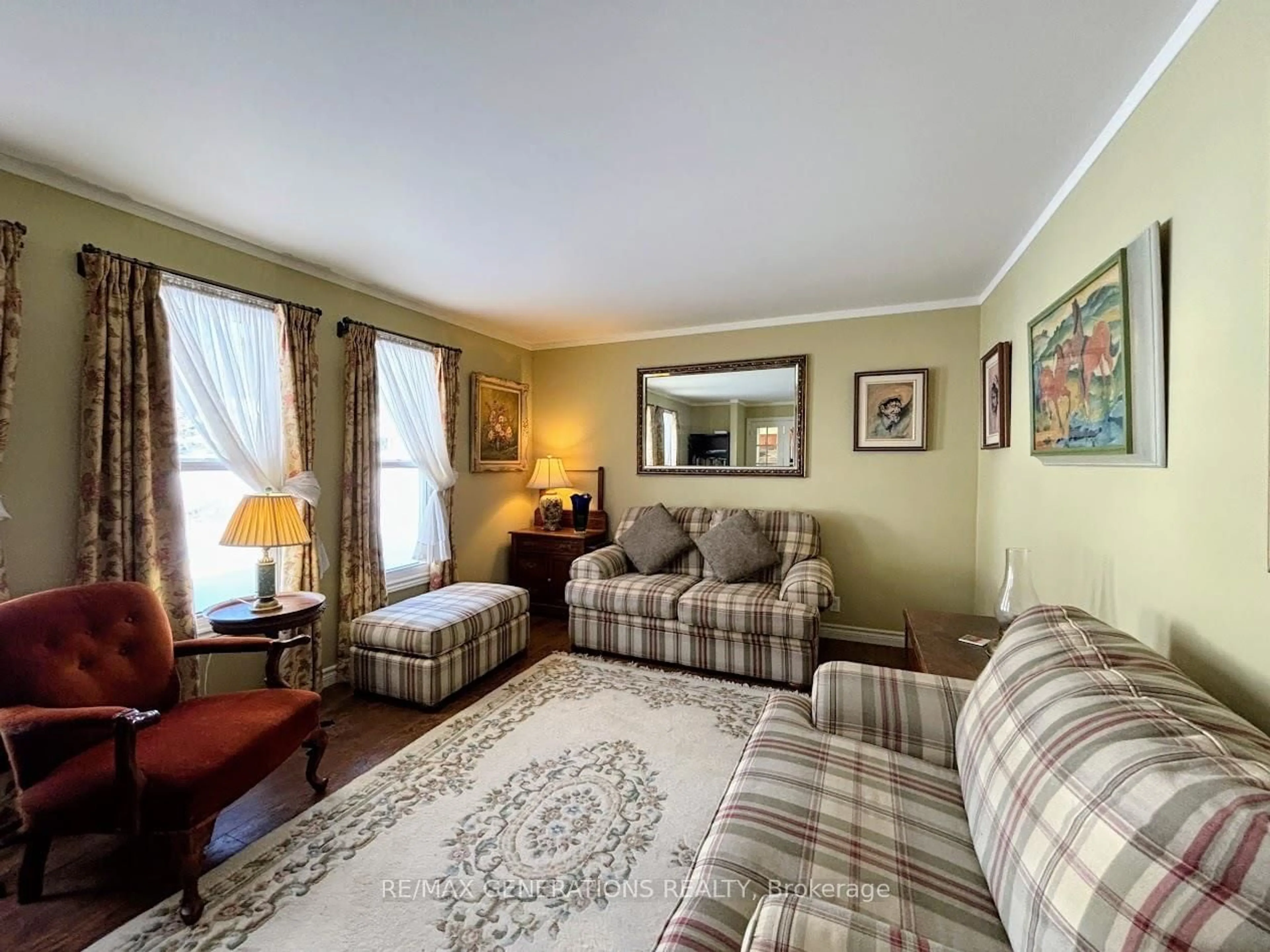 Living room with furniture, unknown for 48 Redwing Ave, Manitouwadge Ontario P0T 2C0