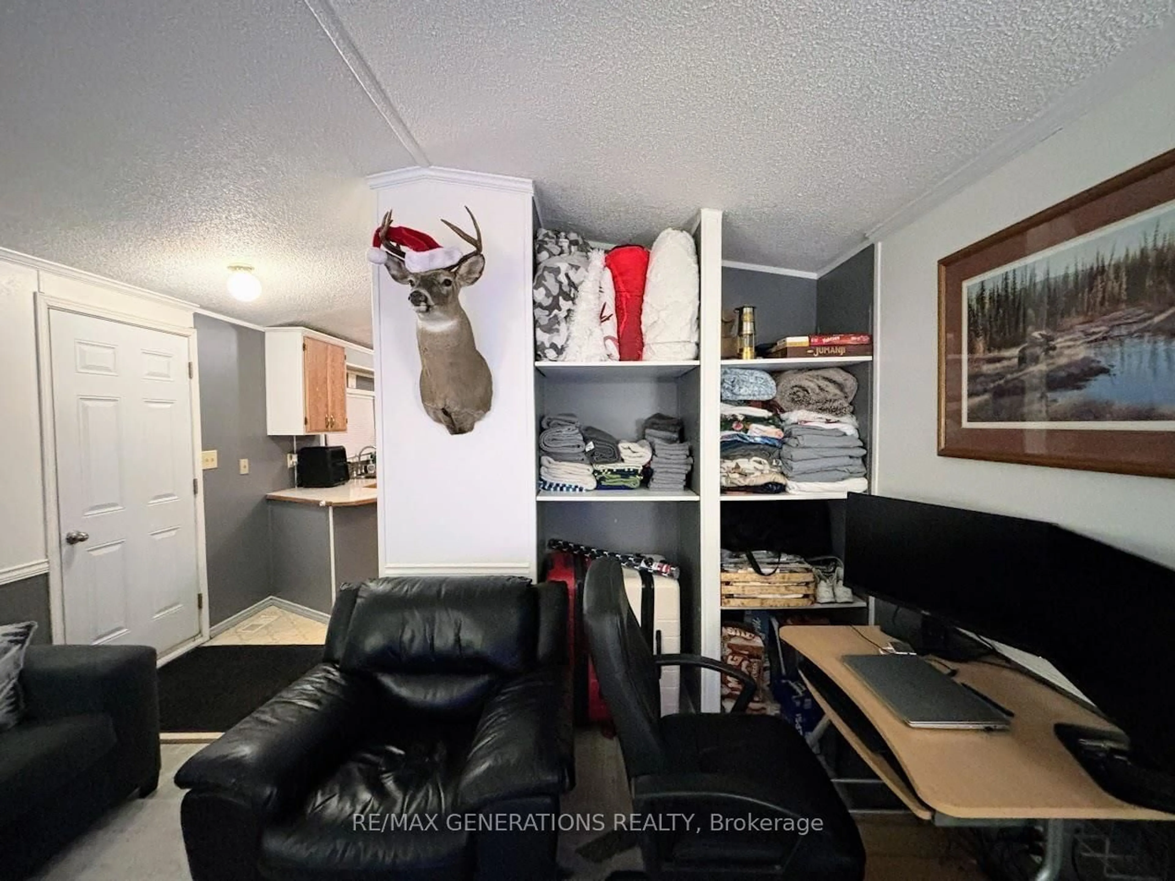A pic of a room for 31 Coveney St, Marathon Ontario P0T 2E0