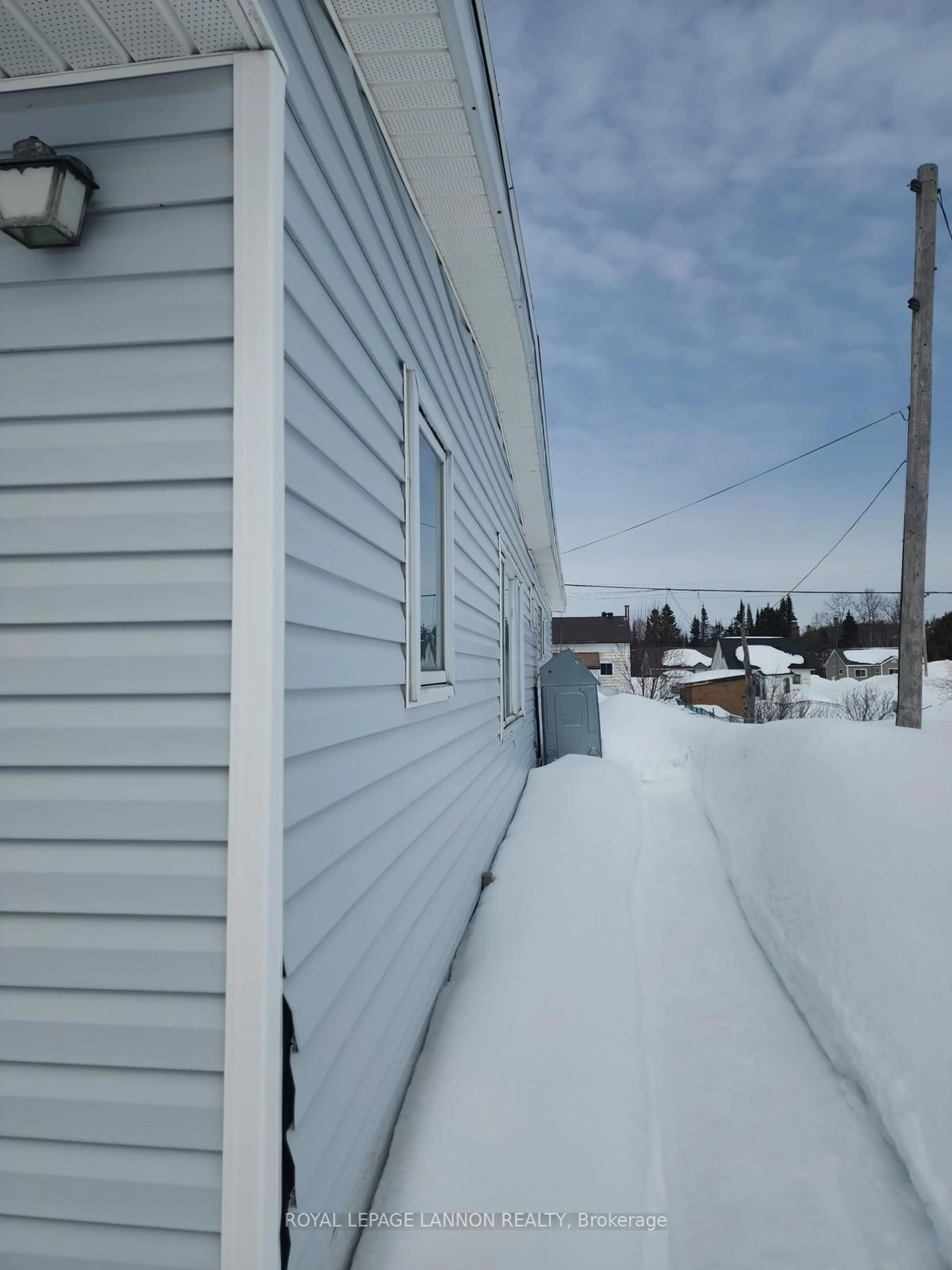 Shed for 319 WALKER St, Schreiber Ontario P0T 2S0