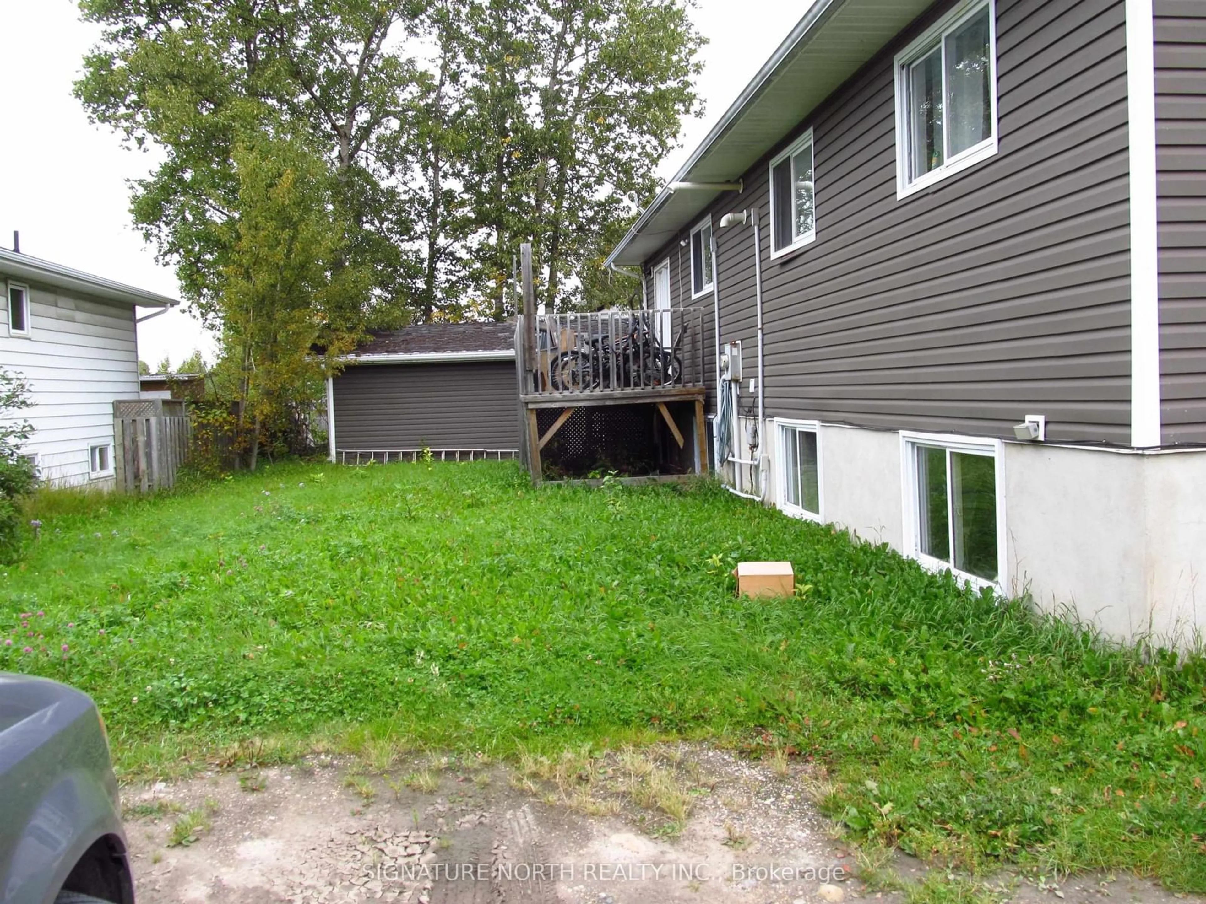Unknown for 108 Queen St, Greenstone Ontario P0T 2A0