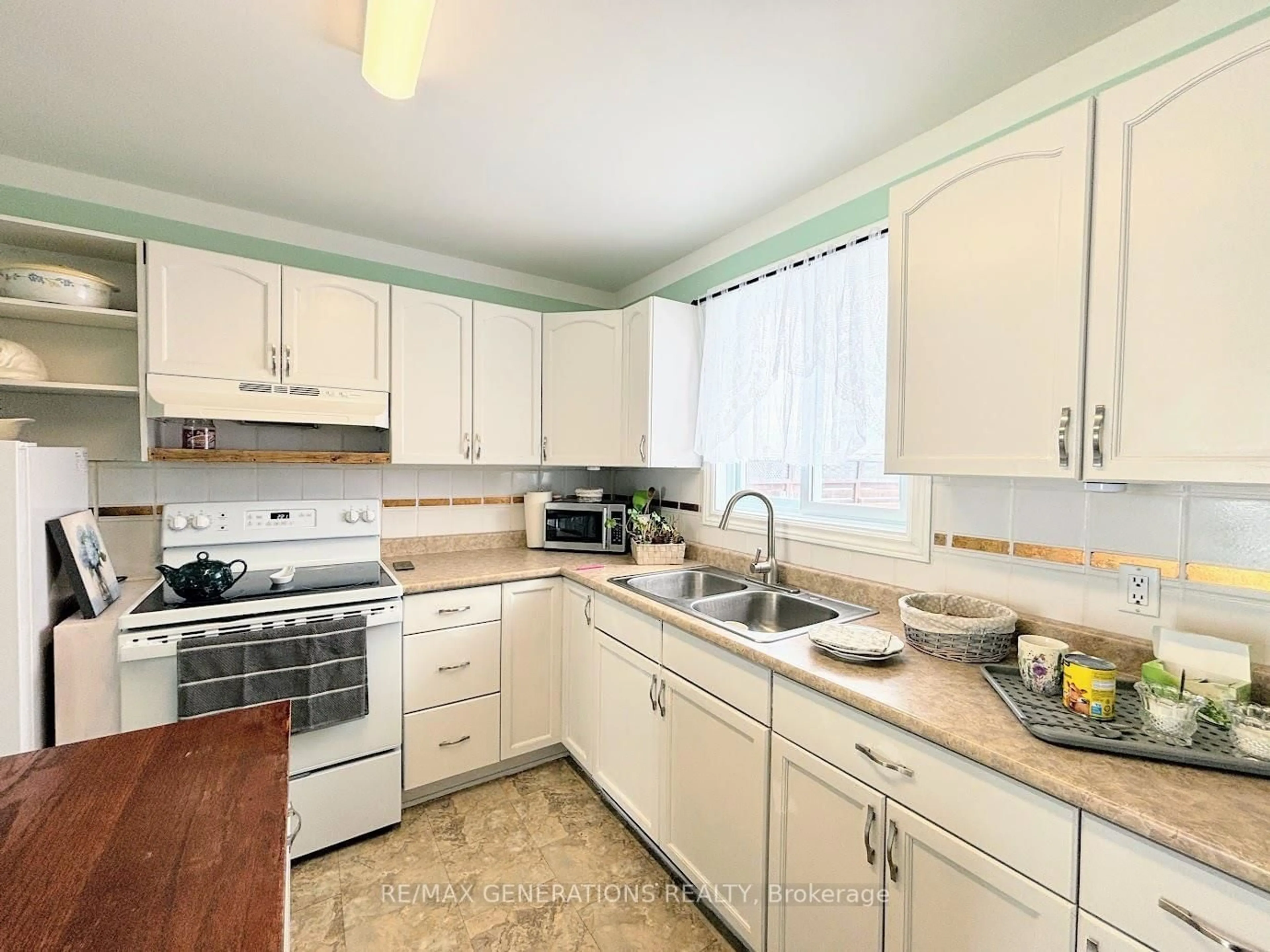 Standard kitchen, unknown for 18 Swallow Dr, Manitouwadge Ontario P0T 2C0