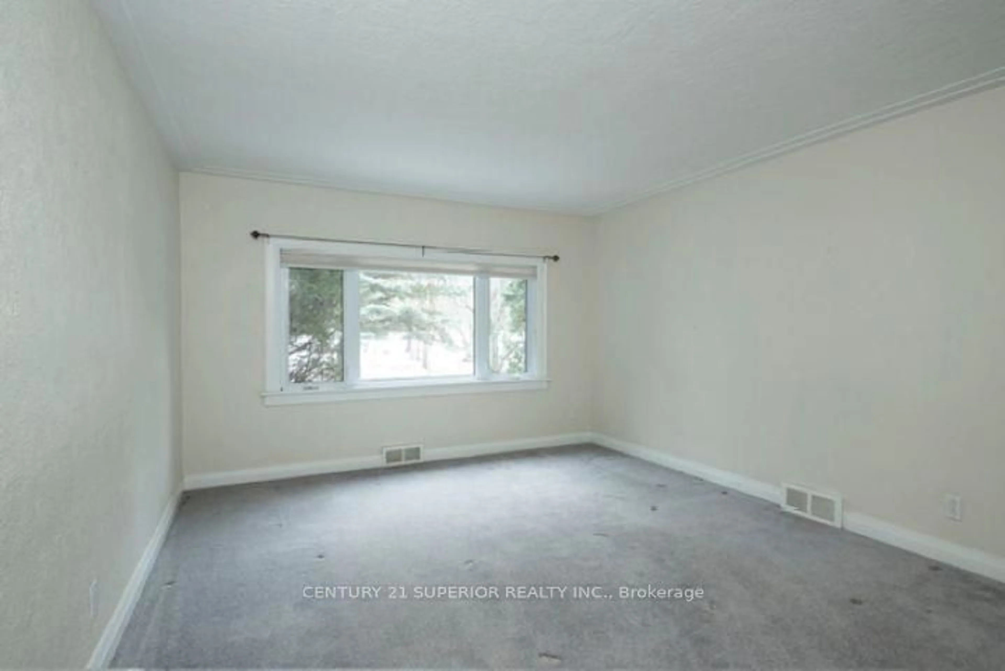 A pic of a room for 327 Brunswick Street, Thunder Bay Ontario P7E 1W7