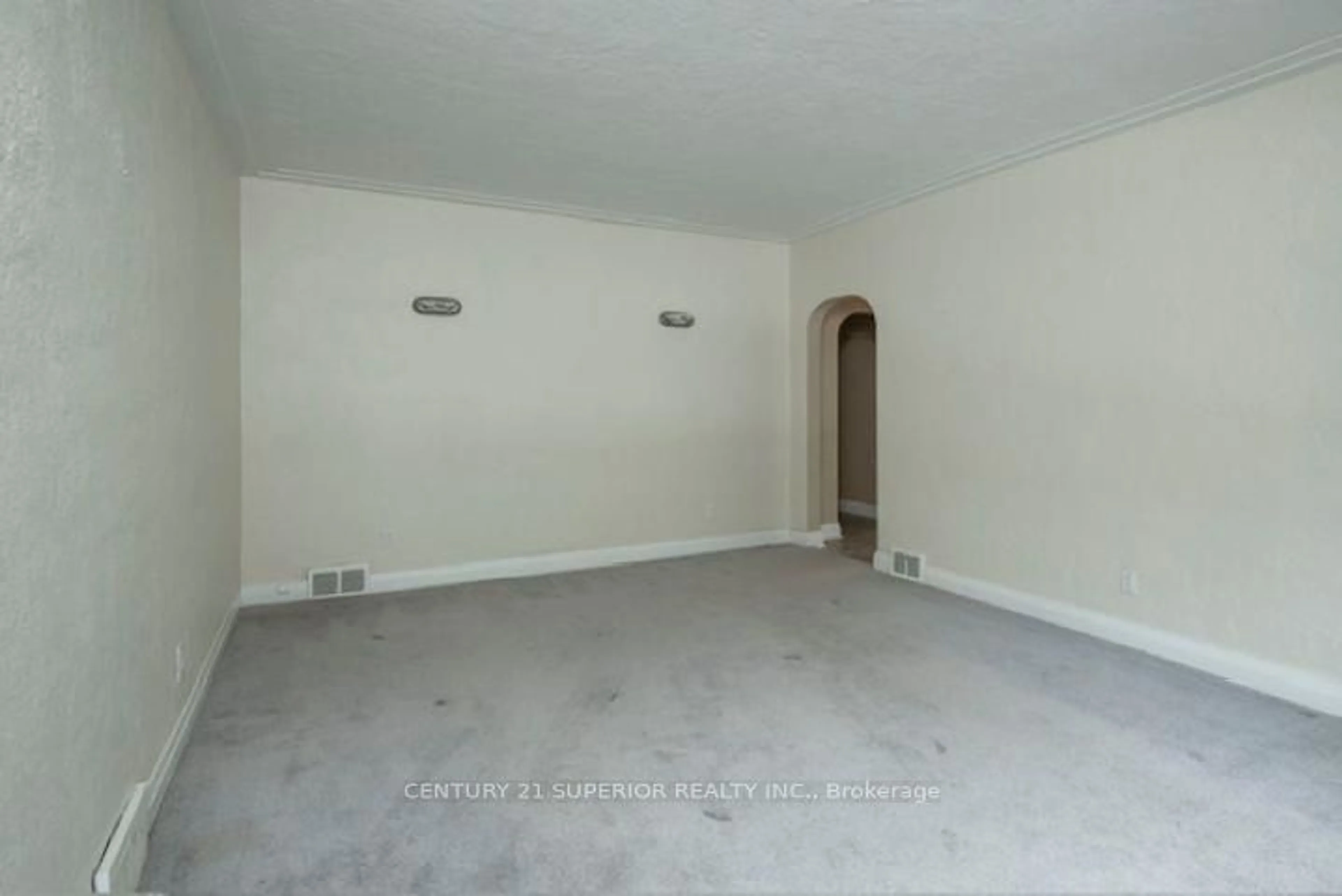 A pic of a room for 327 Brunswick Street, Thunder Bay Ontario P7E 1W7