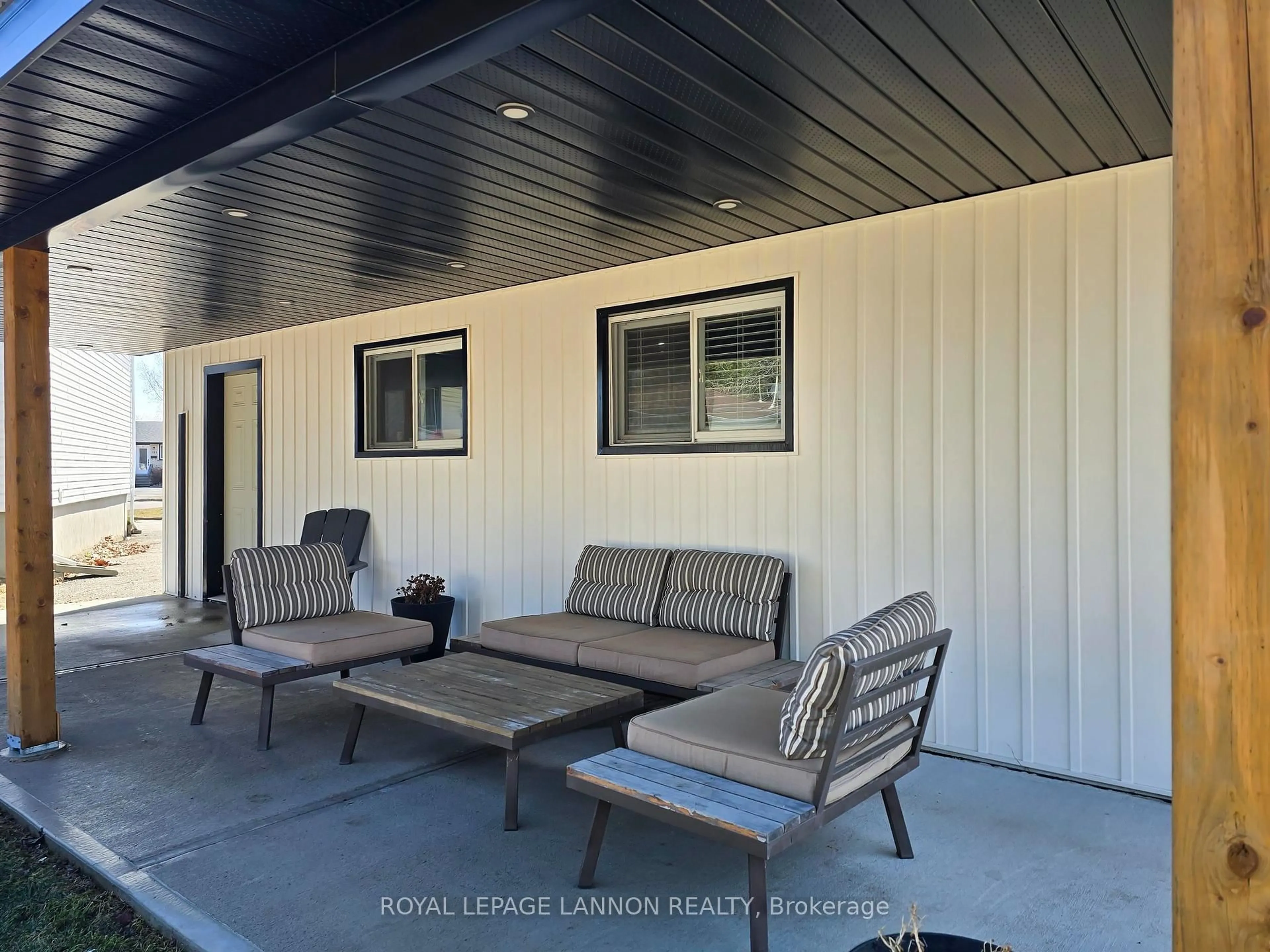 Patio, water/lake/river/ocean view for 526 Ryerson Pl, Thunder Bay Ontario P7C 5R9