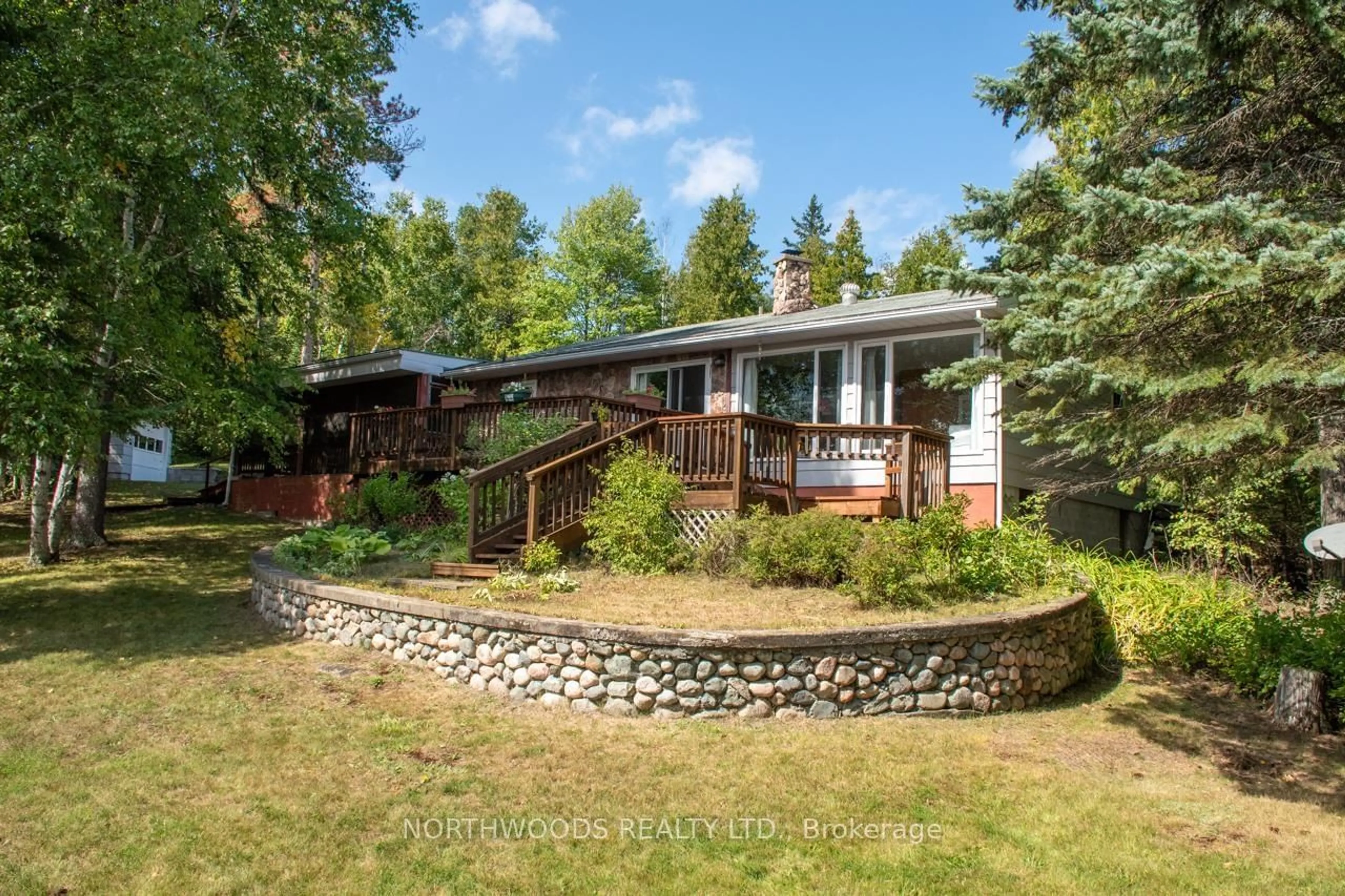 A pic from outside/outdoor area/front of a property/back of a property/a pic from drone, water/lake/river/ocean view for 71 Kakagi Lake Road, Sioux Narrows-Nestor Falls Ontario P0X 1K0