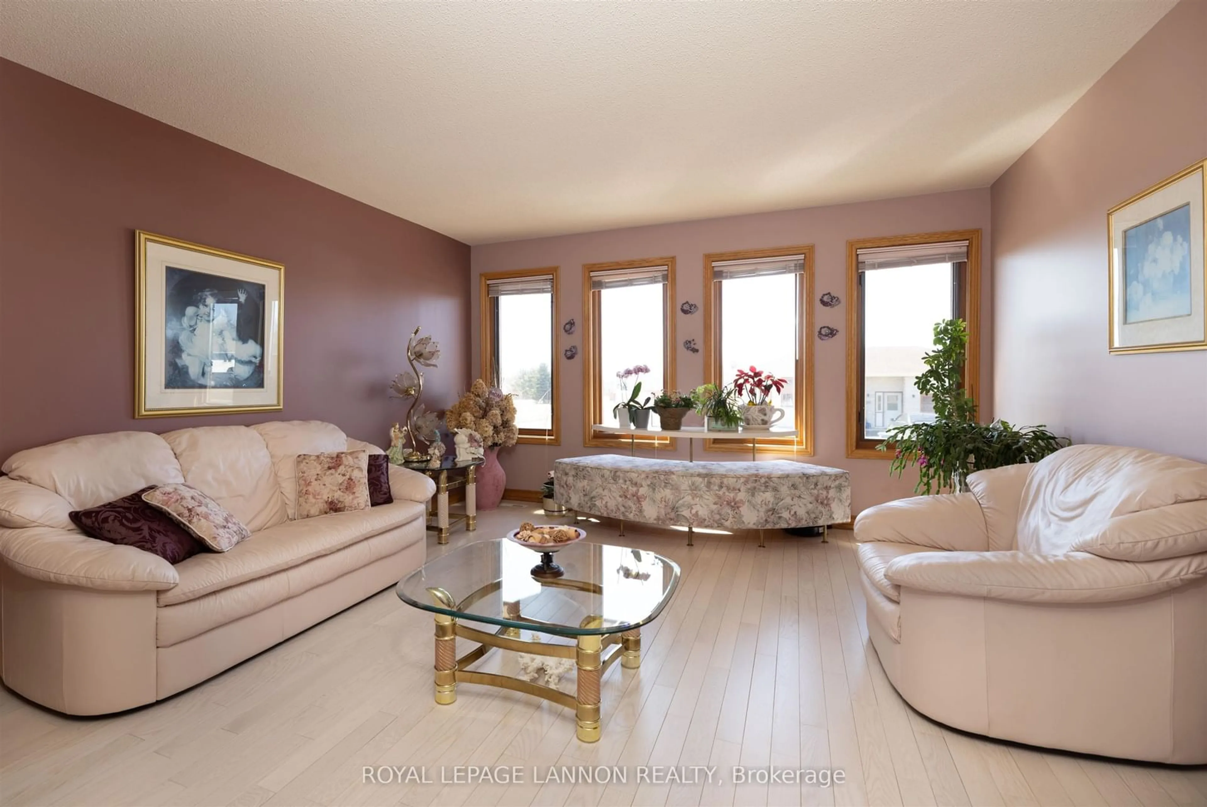 Living room with furniture, unknown for 405 Riviera Dr, Thunder Bay Ontario P7B 6K1