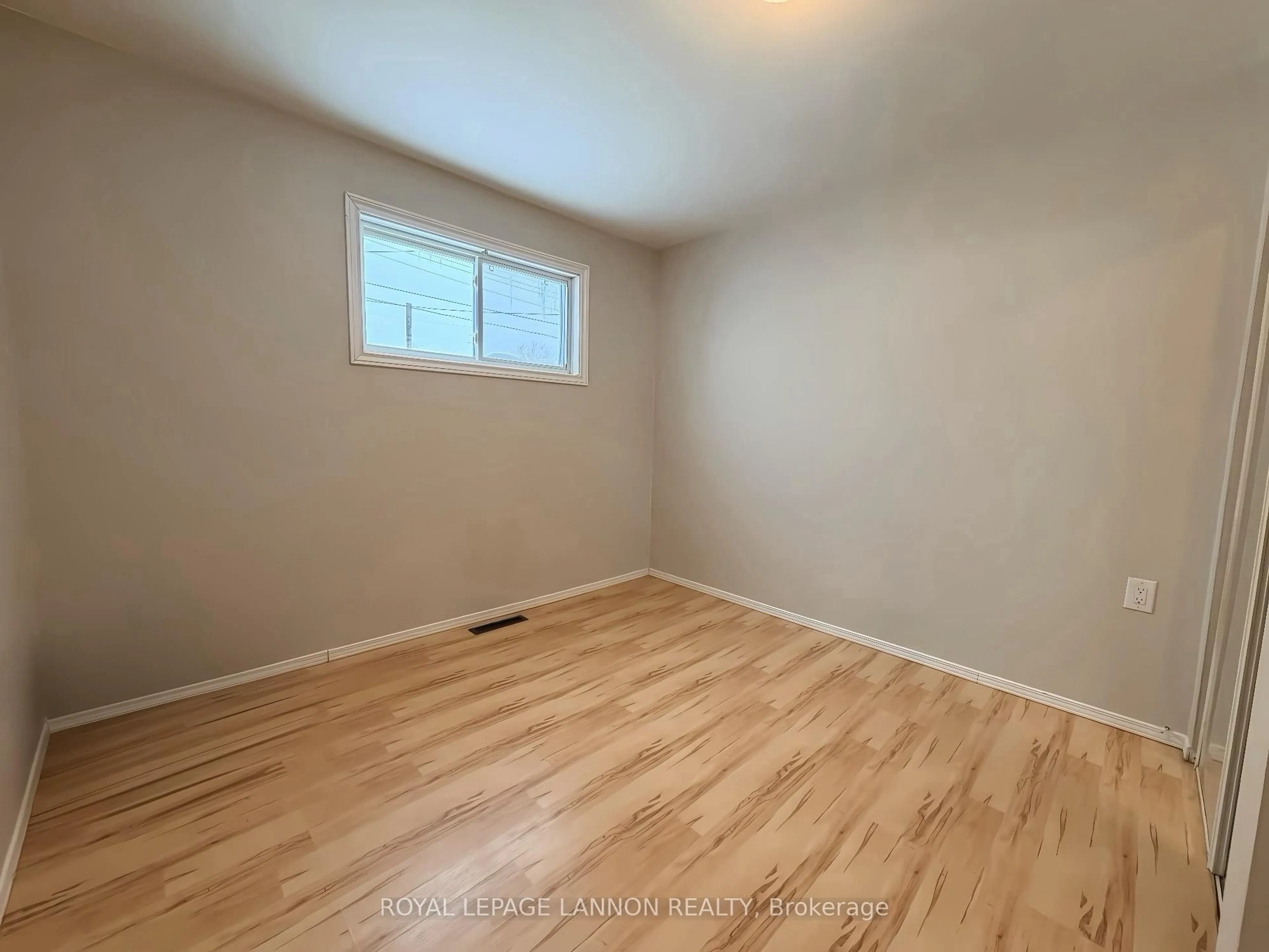 A pic of a room for 330 Ball Park Cres, Greenstone Ontario P0T 1M0