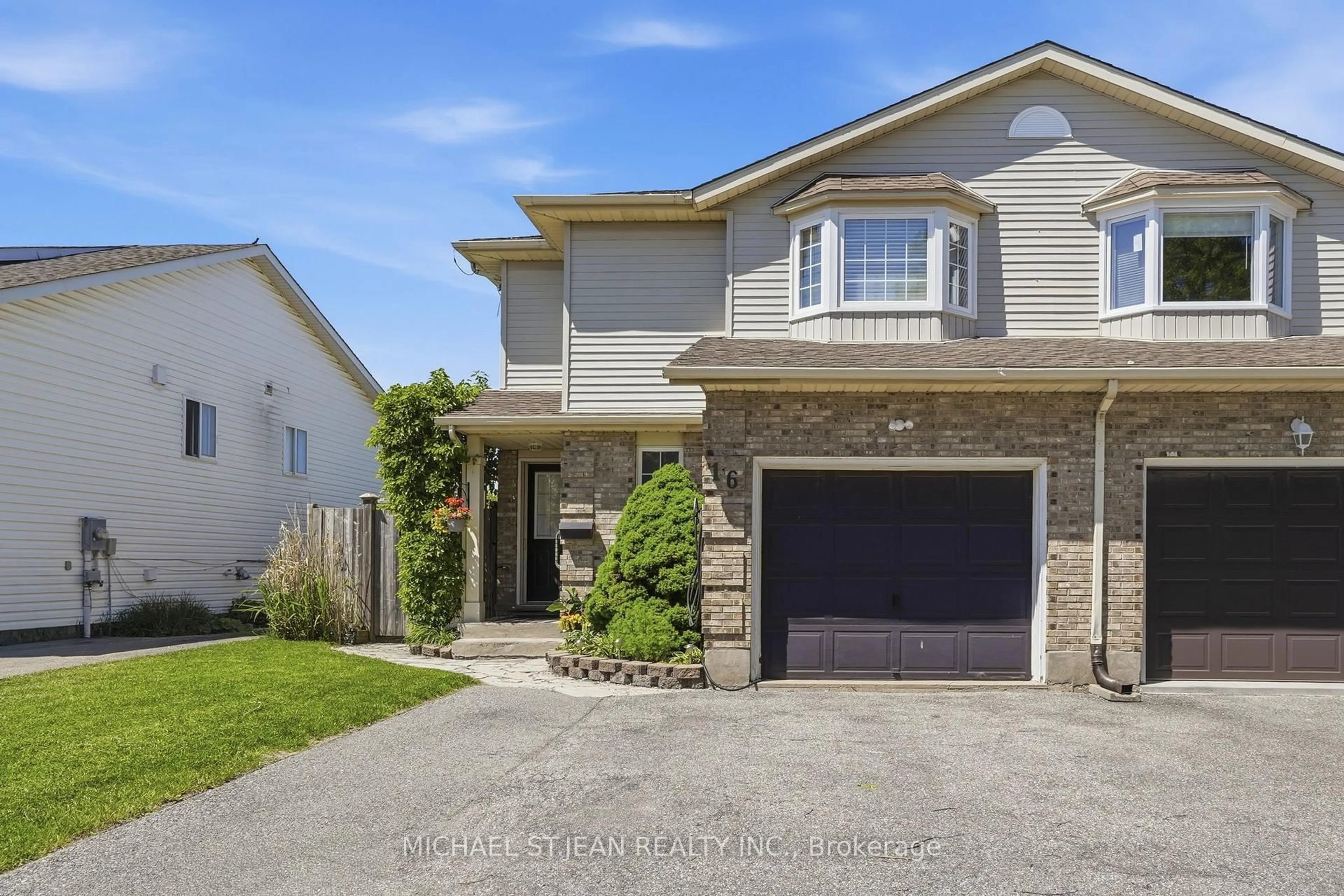 Home with brick exterior material, street for 16 Woodland Dr, Welland Ontario L3C 7C9