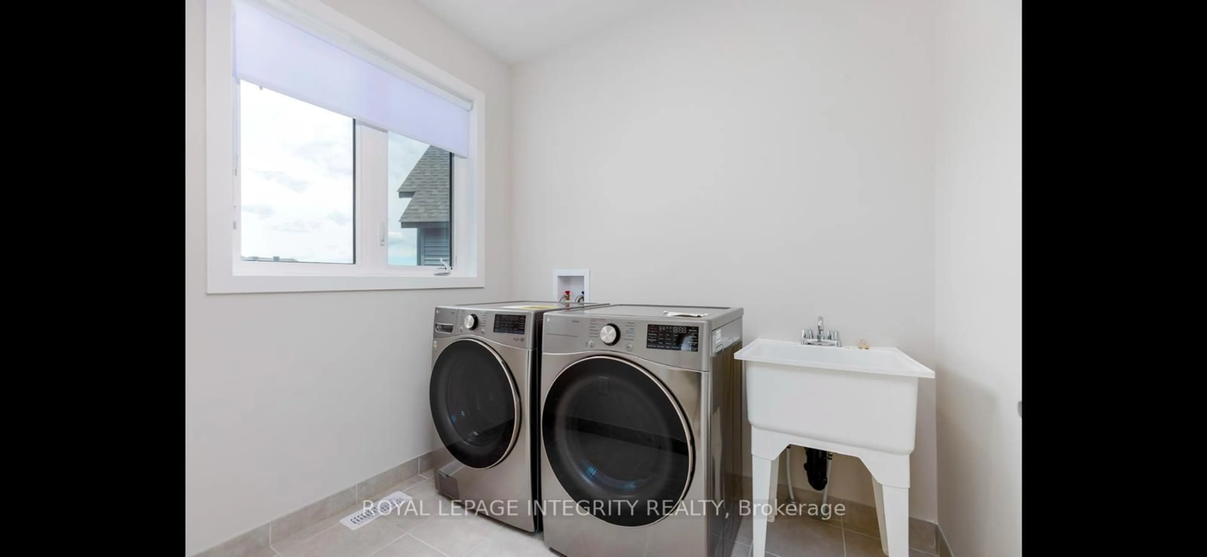 Laundry room for 436 Appalachian Circ, Ottawa Ontario K2J 6X4