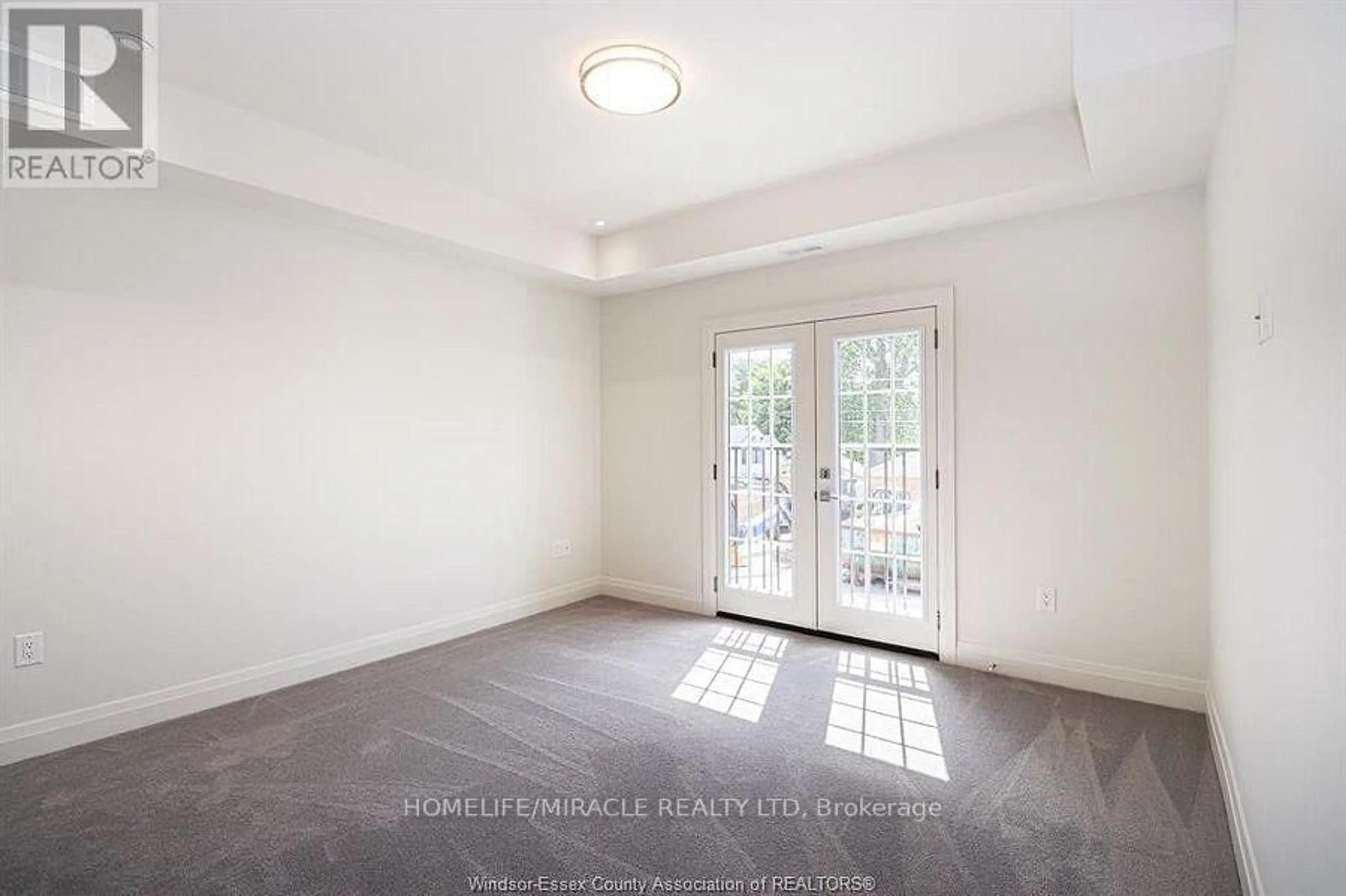 A pic of a room for 233 Watson Ave #204, Windsor Ontario N8S 3R8