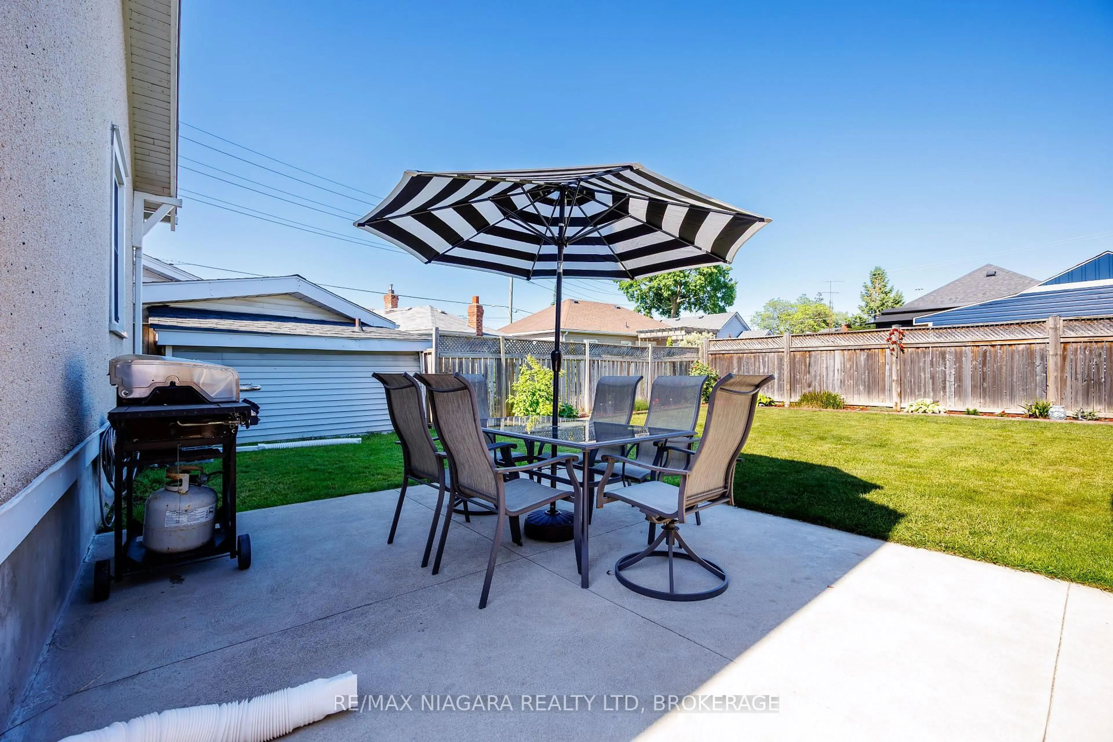 Patio, water/lake/river/ocean view for 58 Marquis St, St. Catharines Ontario L2R 4Y8