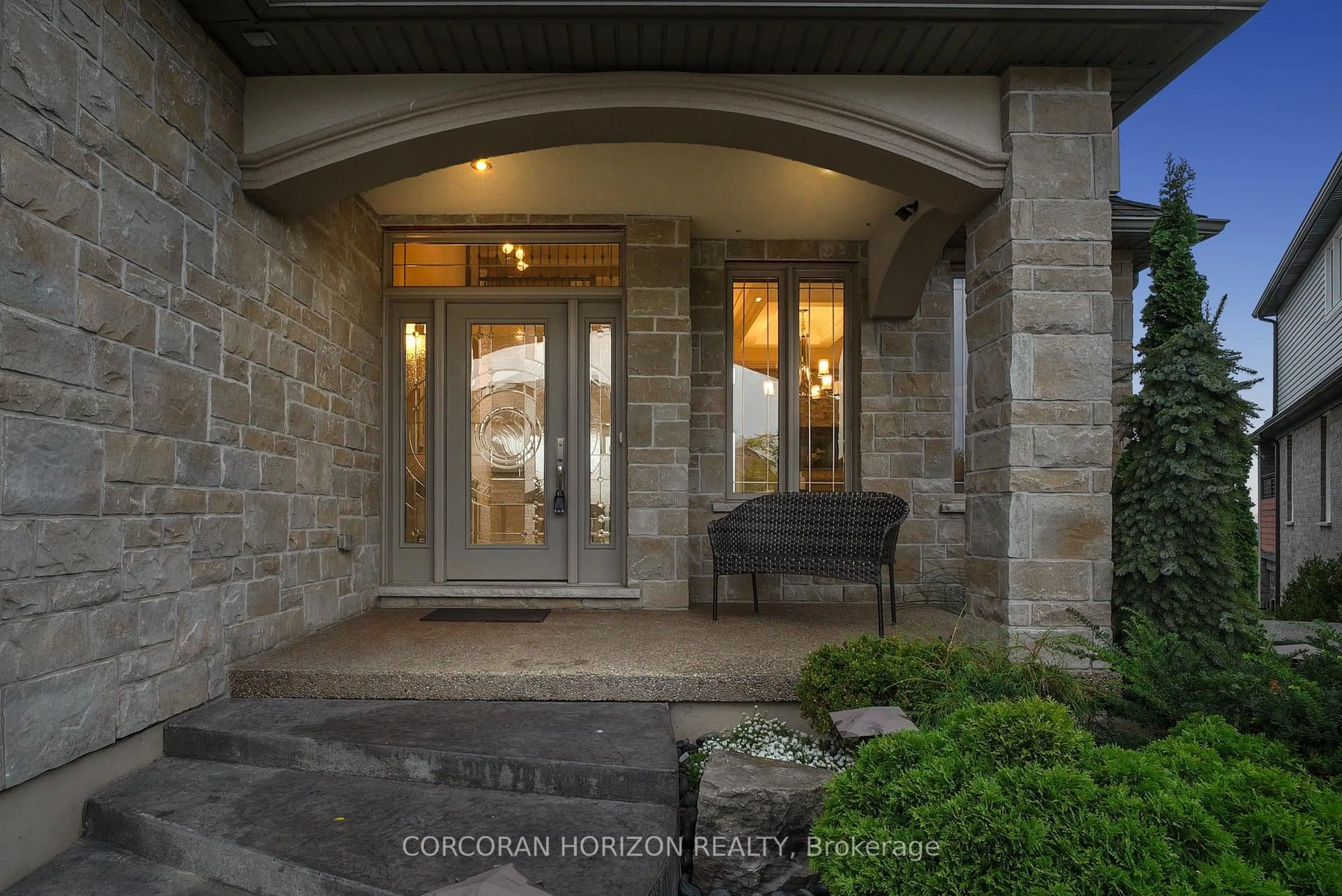 Indoor entryway for 15 Mcwilliams Crt, Cambridge Ontario N1P 0A9