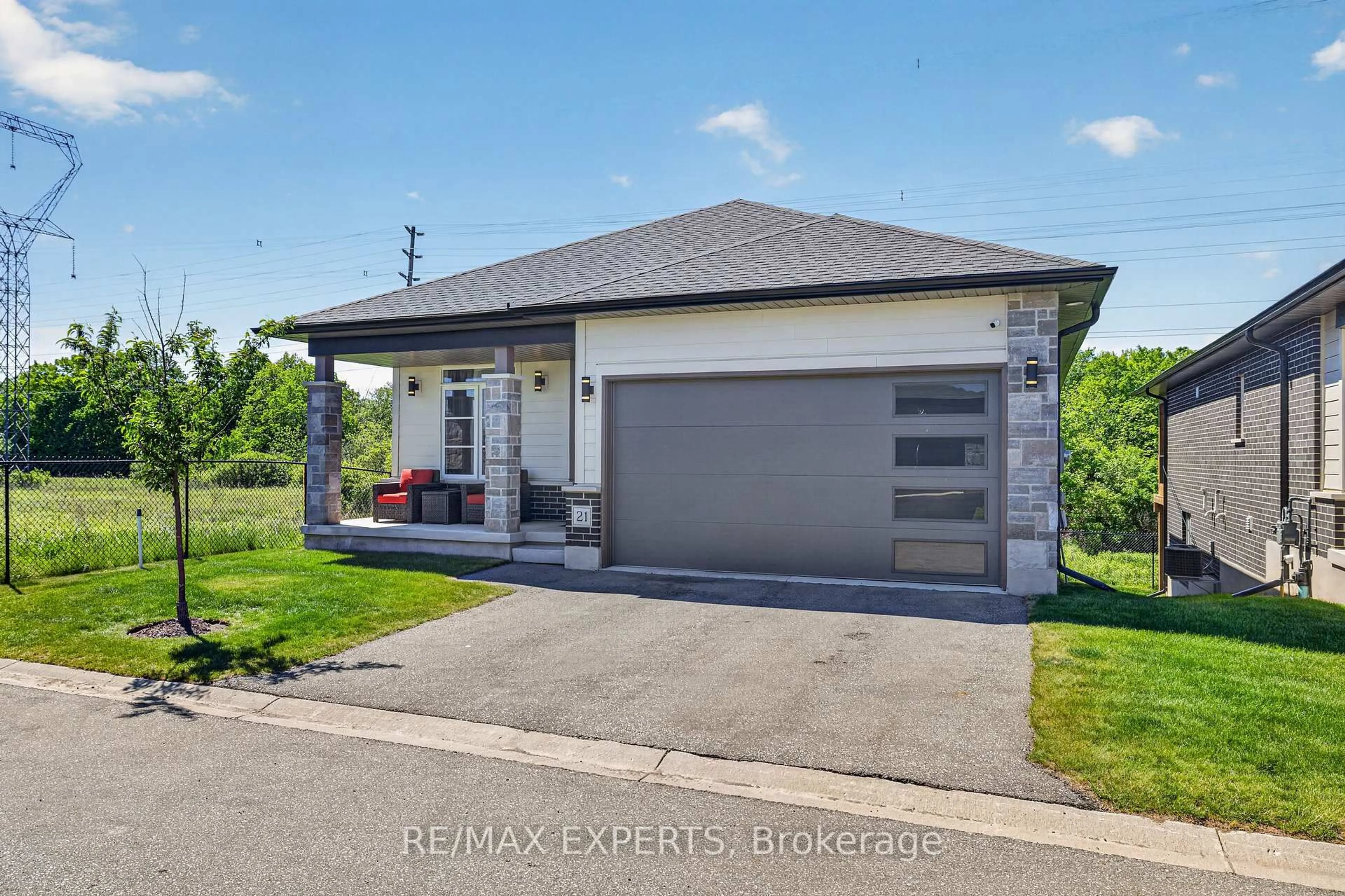 Unknown for 10 MCPHERSON Crt #21, Central Elgin Ontario N5R 0L8