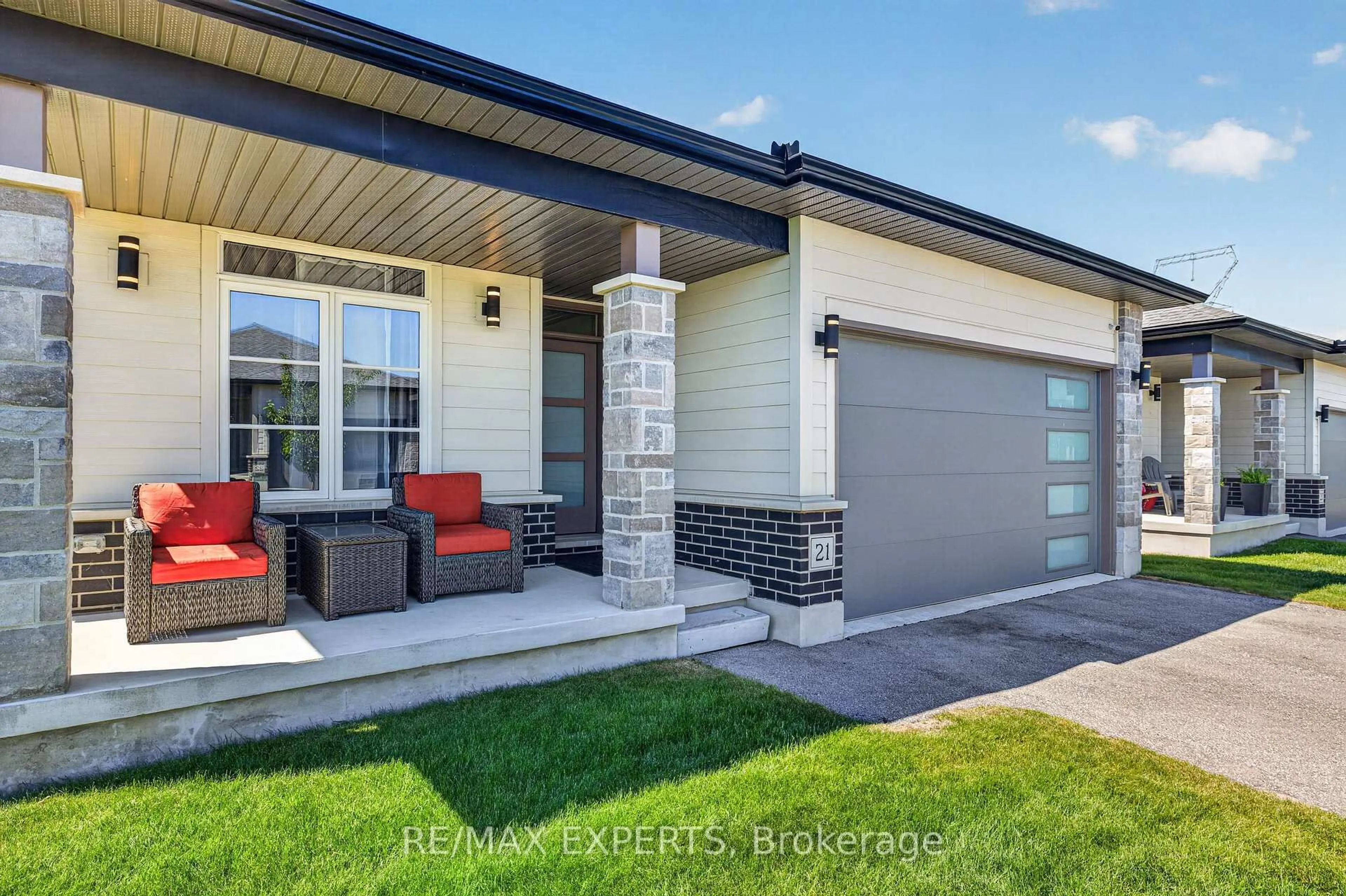 Home with brick exterior material, street for 10 MCPHERSON Crt #21, Central Elgin Ontario N5R 0L8