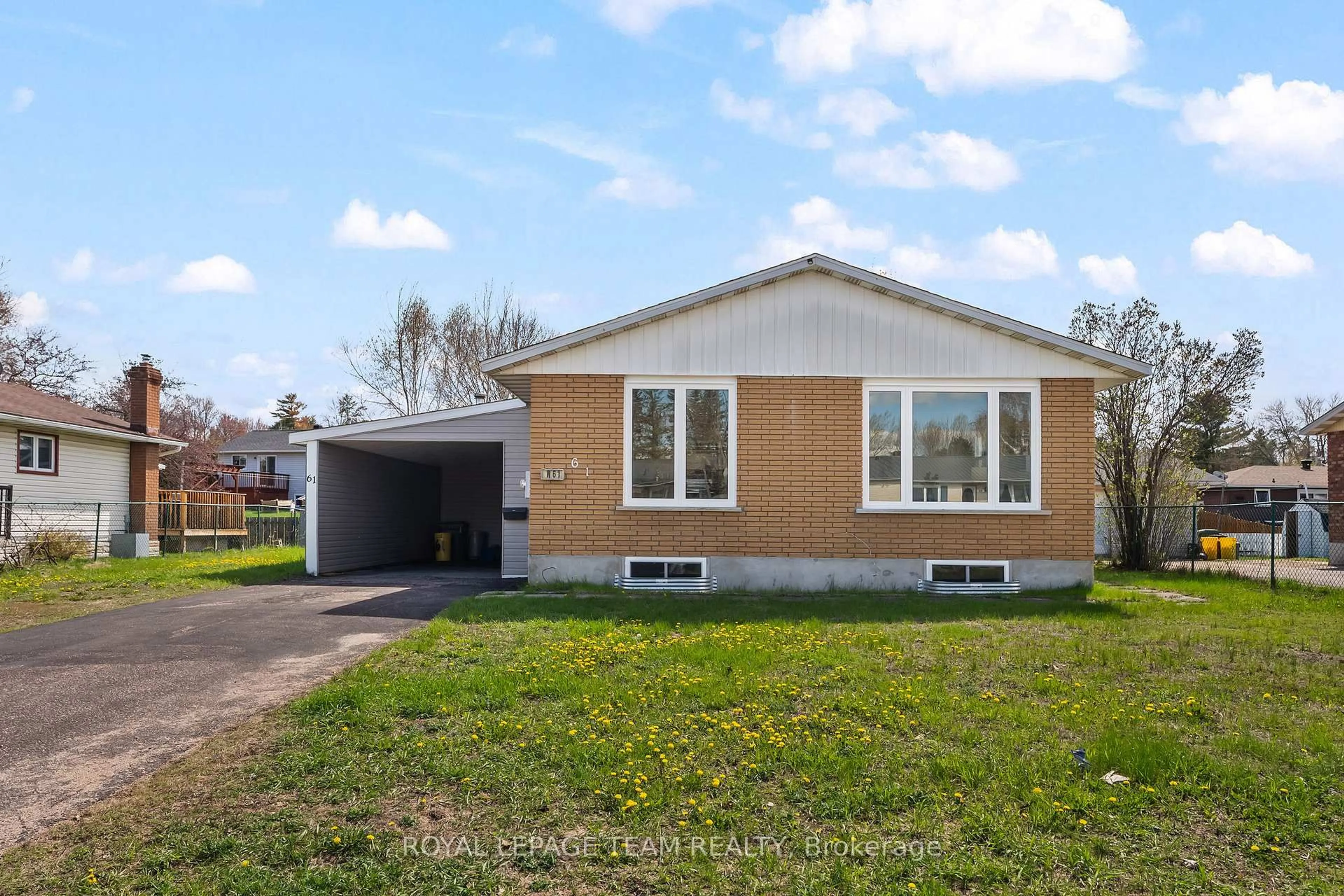 Unknown for 61 Herman St, Petawawa Ontario K8H 3B2