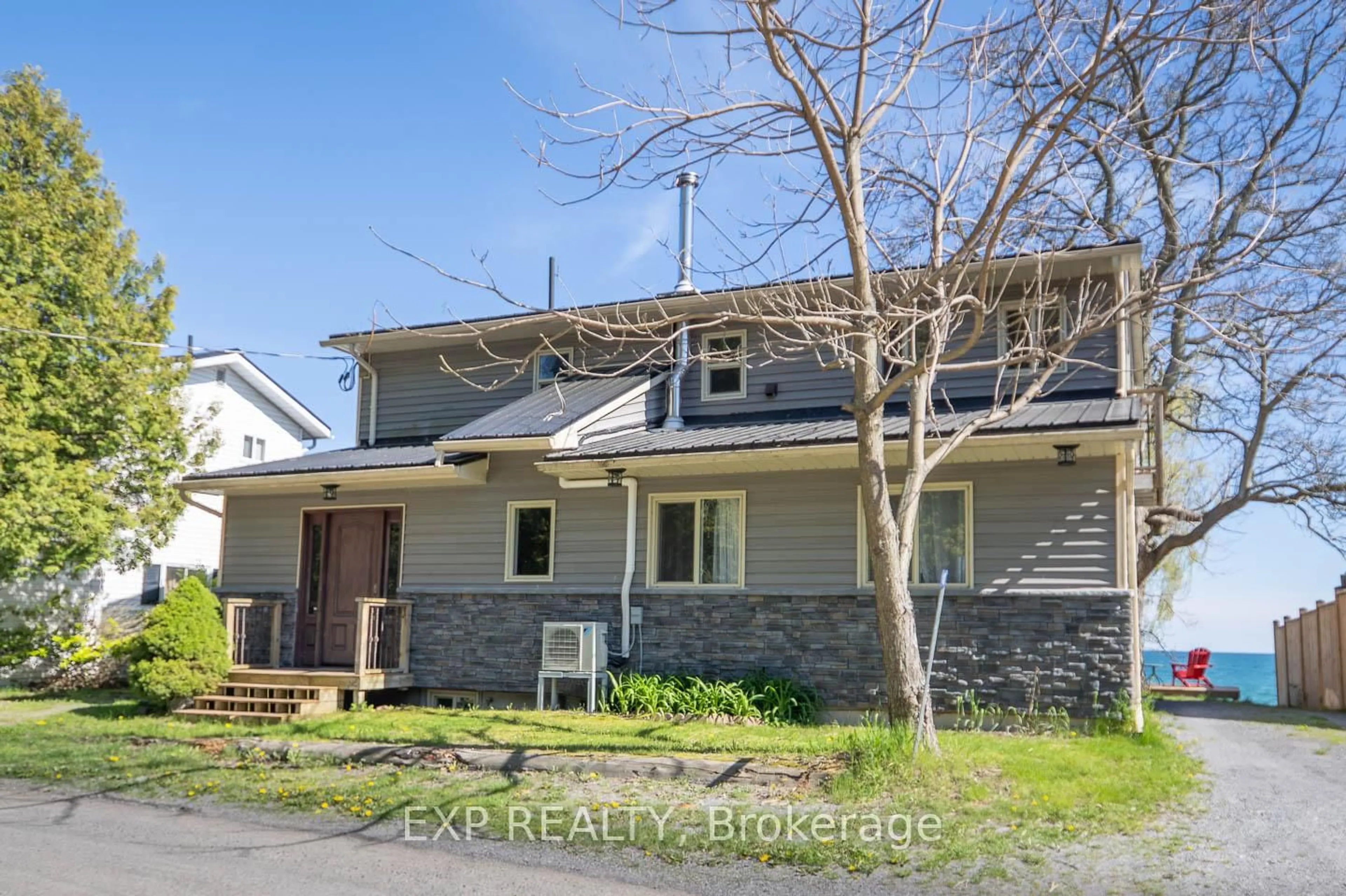 A pic from outside/outdoor area/front of a property/back of a property/a pic from drone, street for 43 Clifford St, Quinte West Ontario K0K 1L0