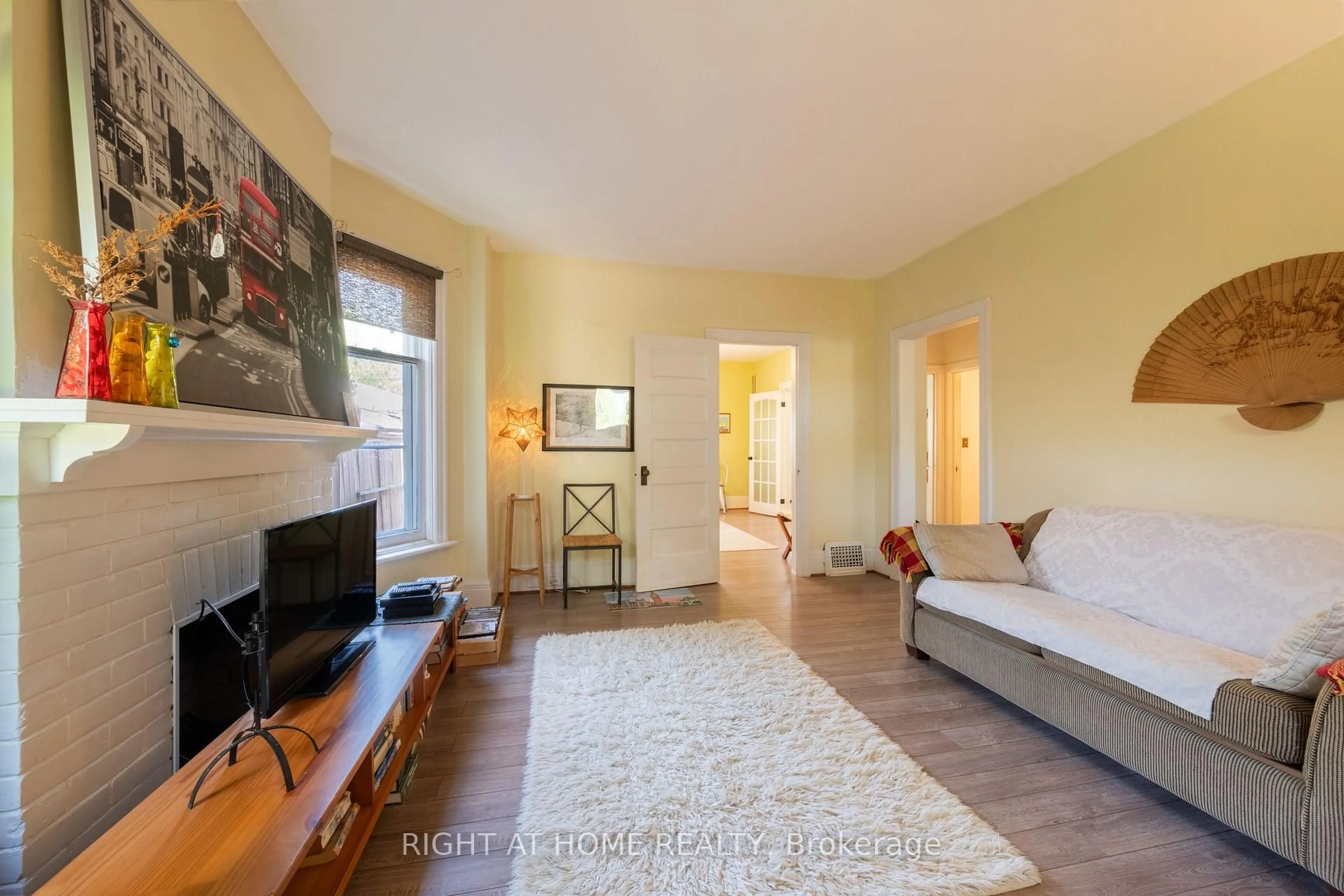 Living room with furniture, unknown for 275 George St, Cobourg Ontario K9A 3L7