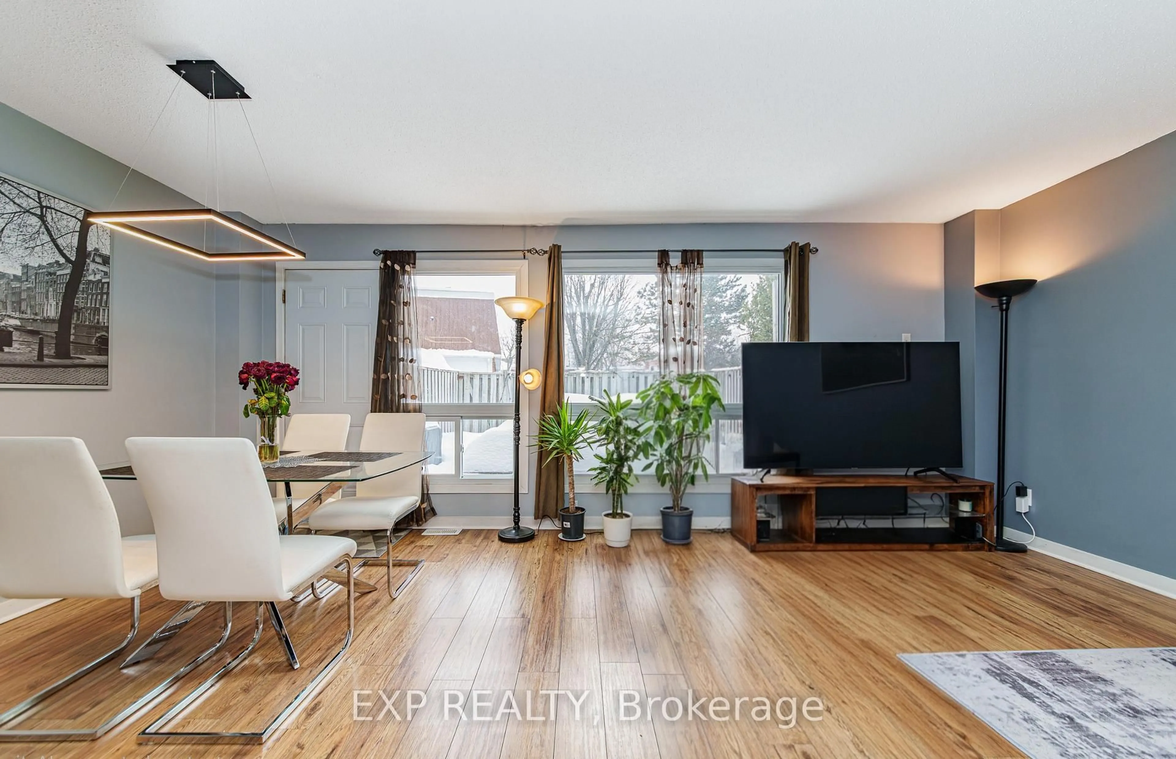 Living room with furniture, wood/laminate floor for 224 Romulus Private #81, Ottawa Ontario K1K 3Y2