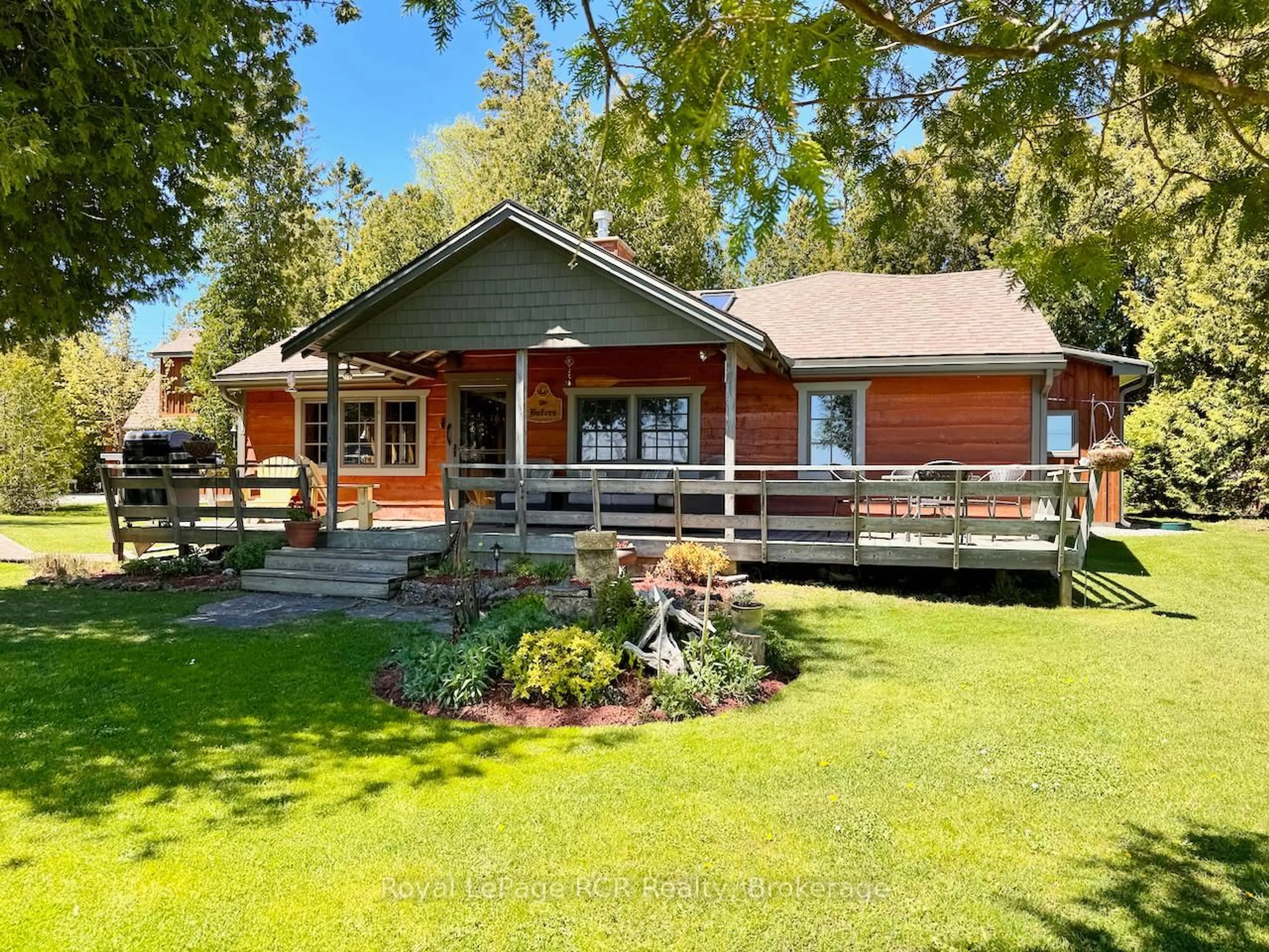 A pic from outside/outdoor area/front of a property/back of a property/a pic from drone, unknown for 191 Widgeon Cove Rd, Northern Bruce Peninsula Ontario N0H 2T0