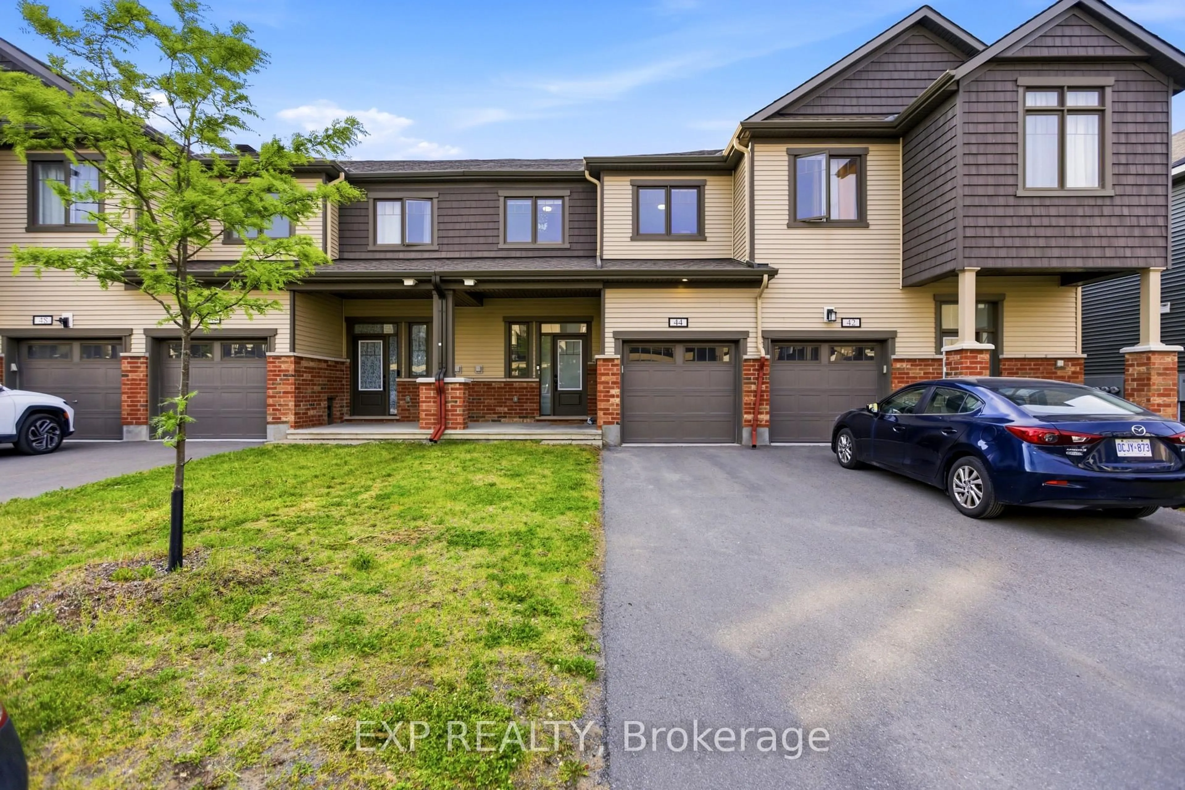 Unknown for 44 Lentago Ave, Ottawa Ontario K2J 7A2