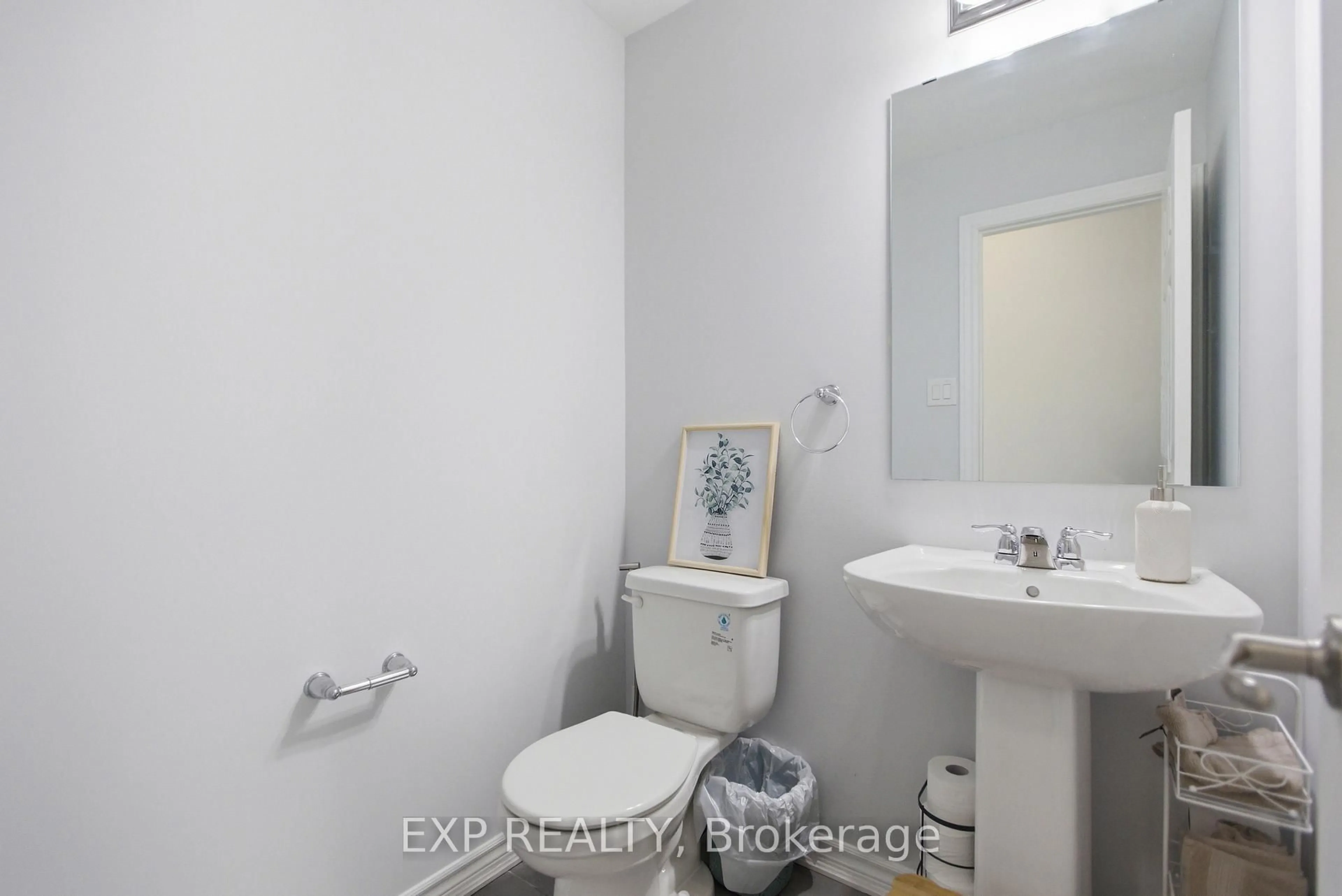 Standard bathroom, floor is not visible for 44 Lentago Ave, Ottawa Ontario K2J 7A2