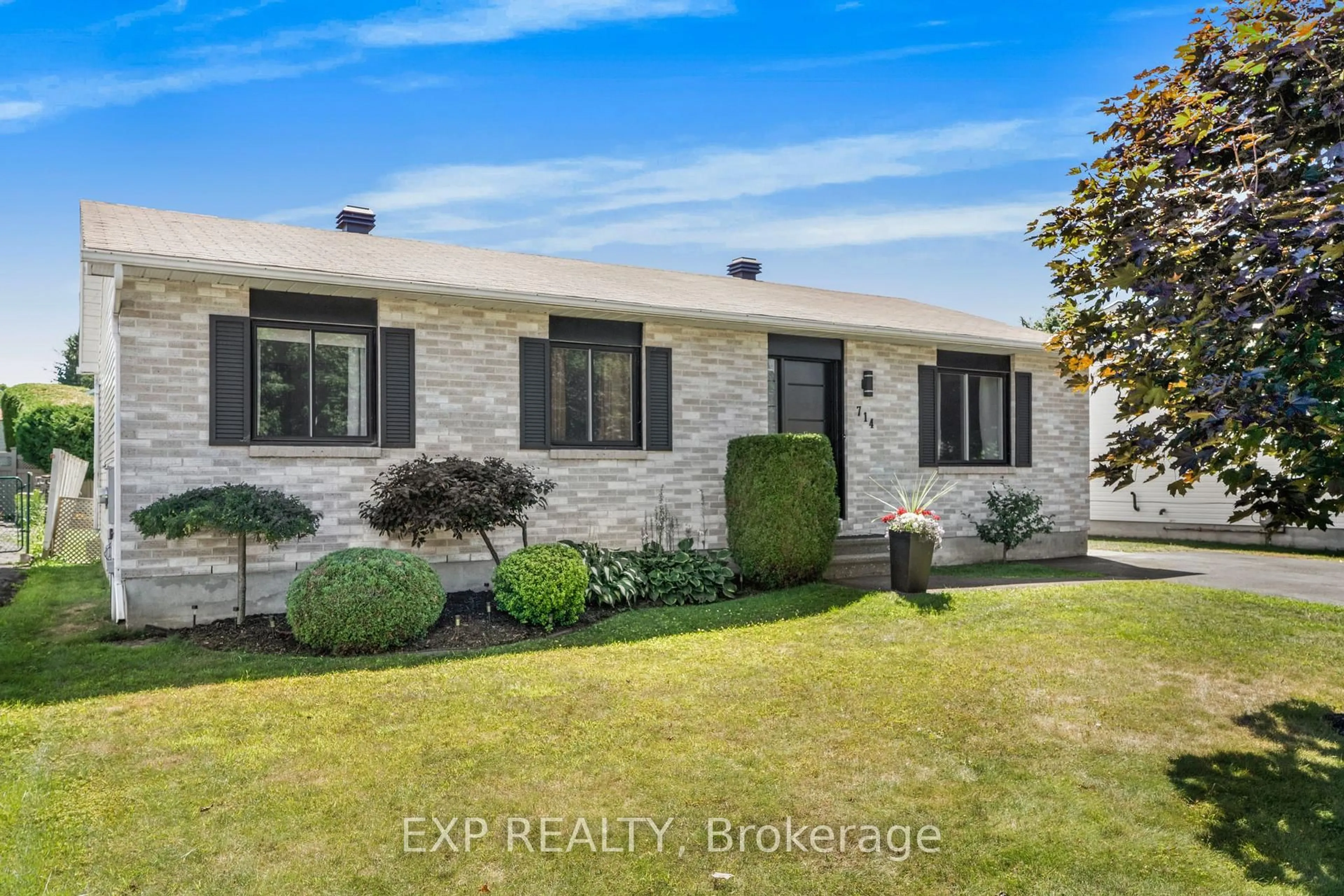 Home with brick exterior material, street for 714 MORRIS St, Clarence-Rockland Ontario K4K 1M9