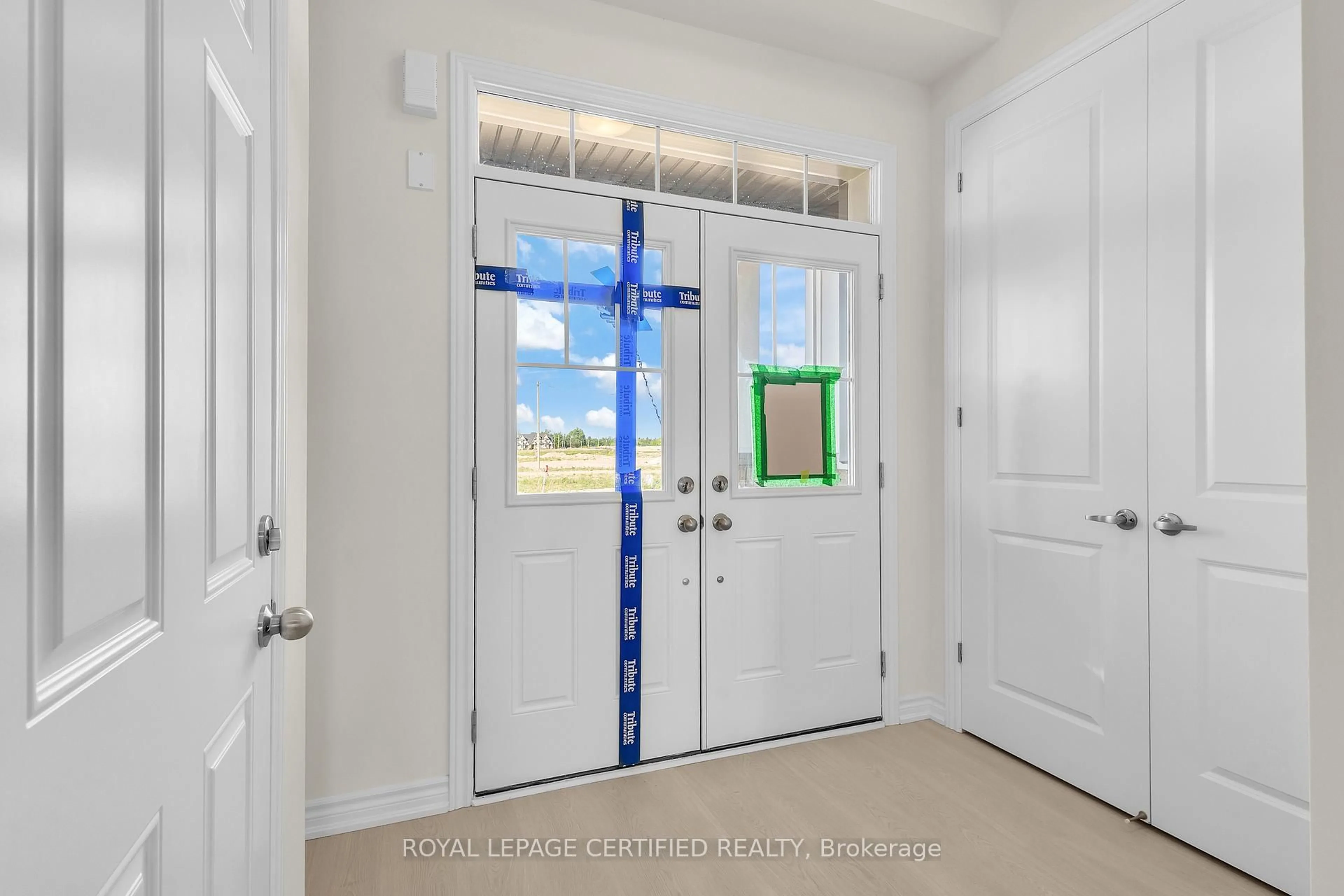 Indoor entryway for 363 Farley Rd, Centre Wellington Ontario N1M 0K9