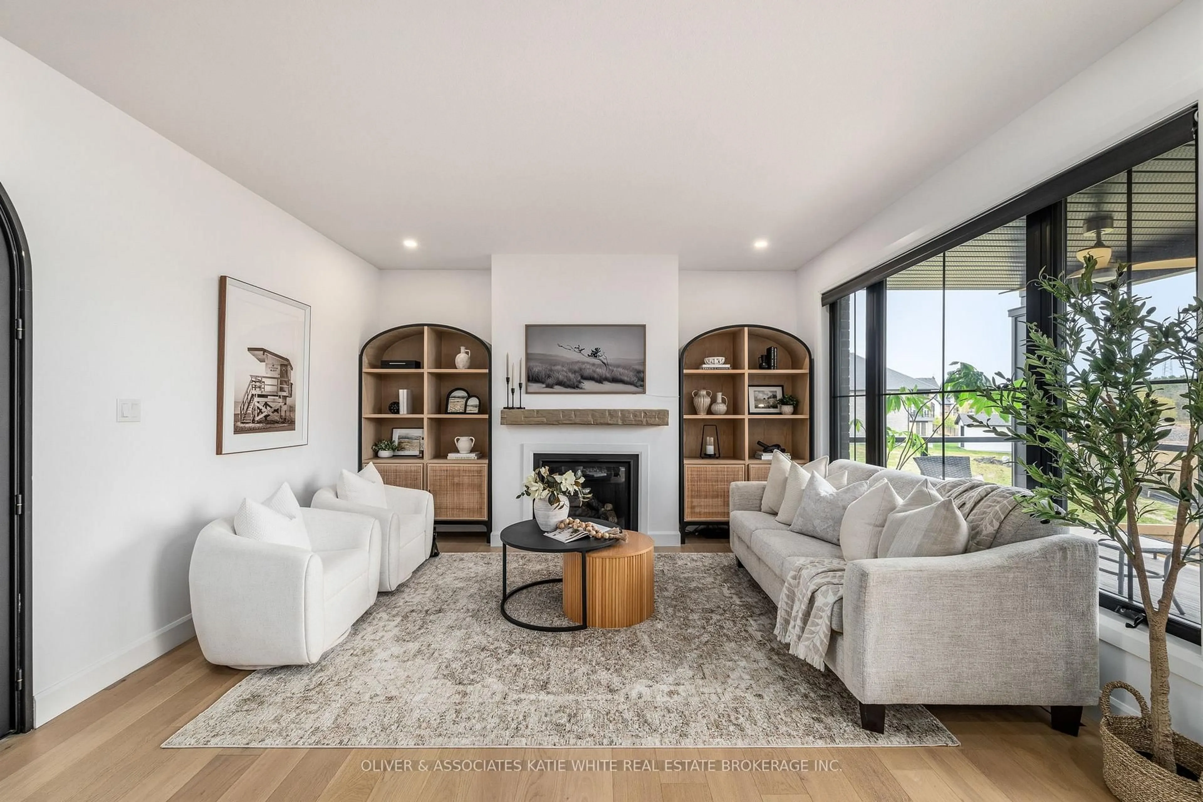 Living room with furniture, unknown for 2190 Linkway Blvd, London South Ontario N6K 0K8